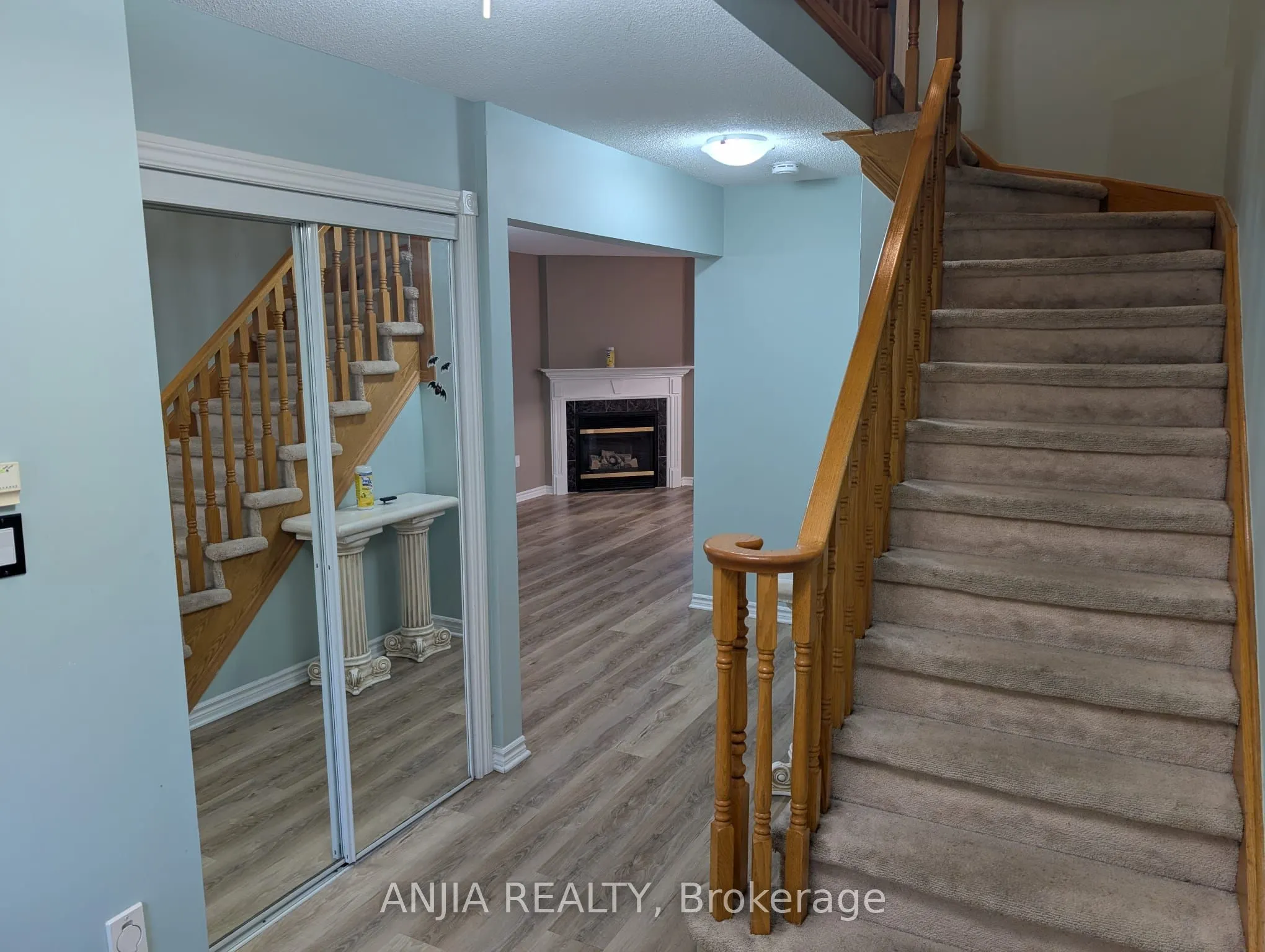 44 Mistleflower Court