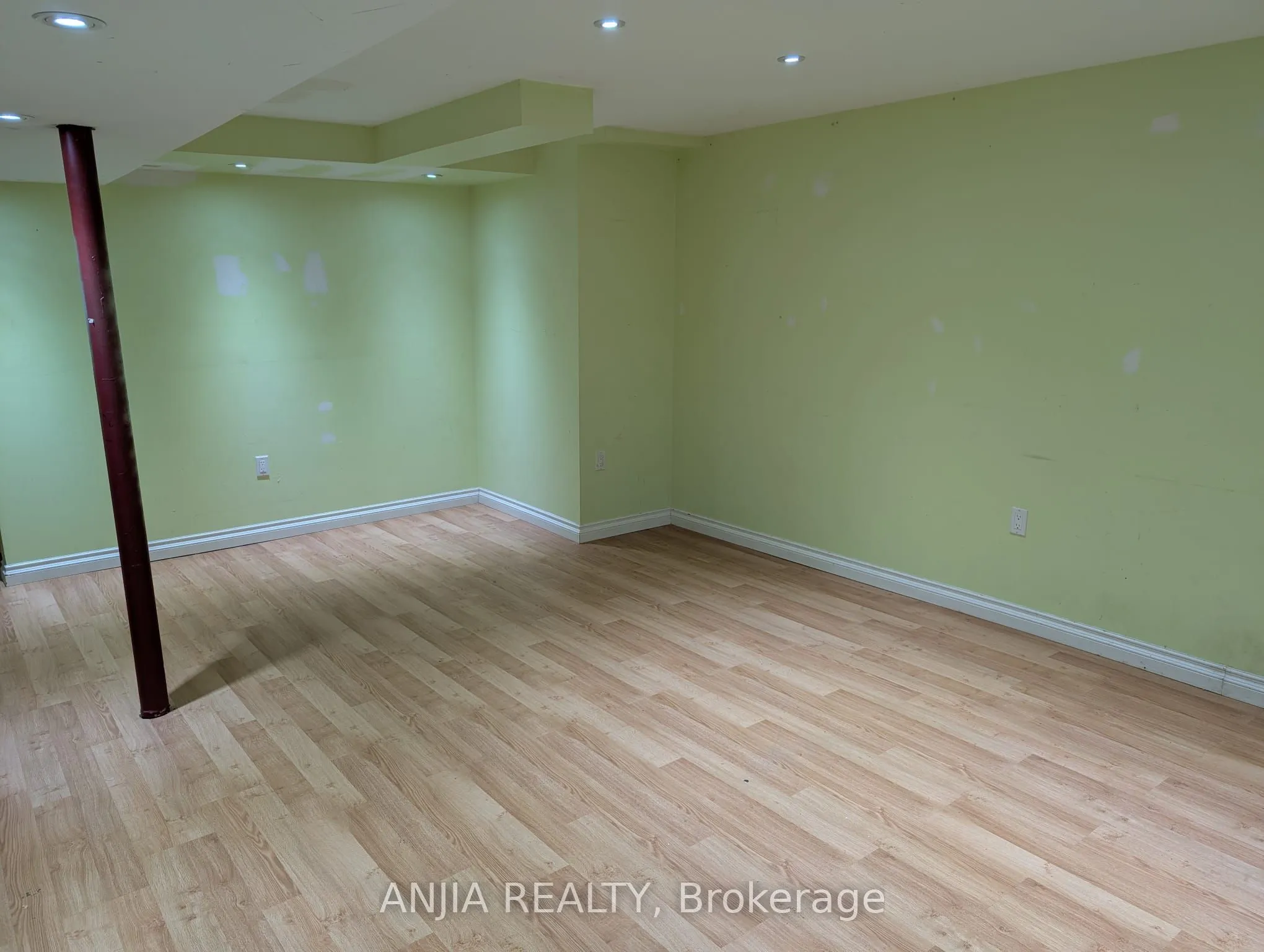 44 Mistleflower Court