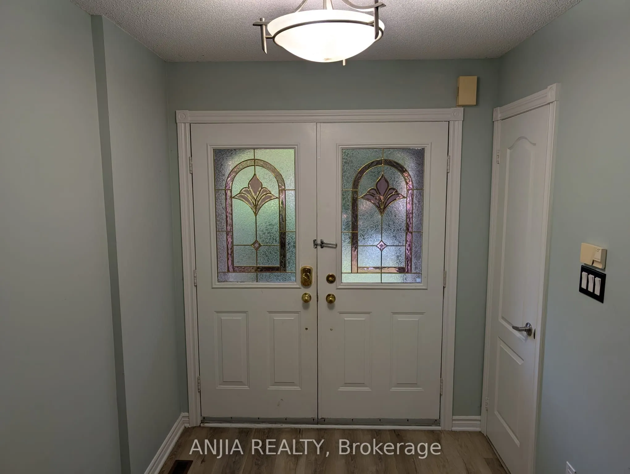 44 Mistleflower Court