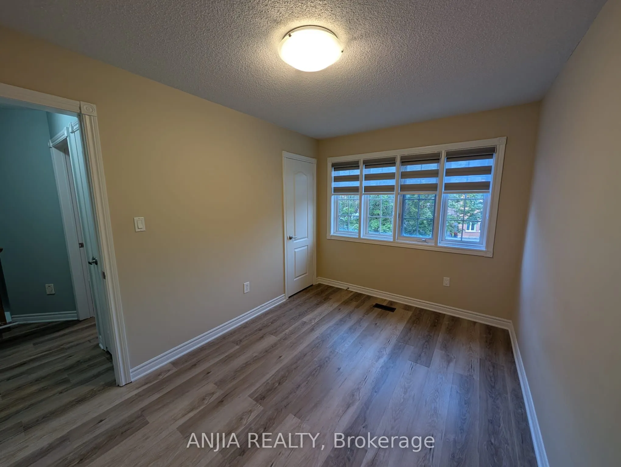 44 Mistleflower Court