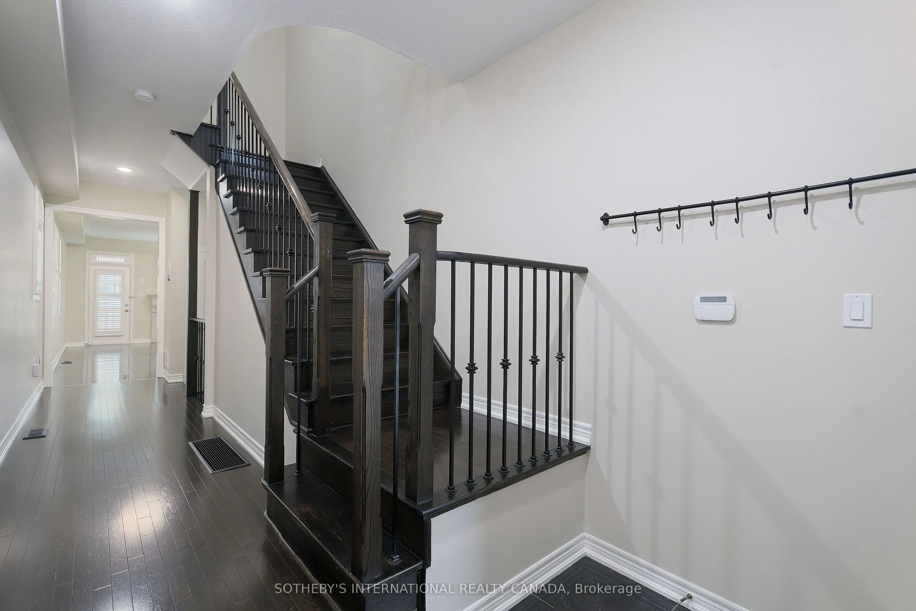 86 Alexie Way, #Main