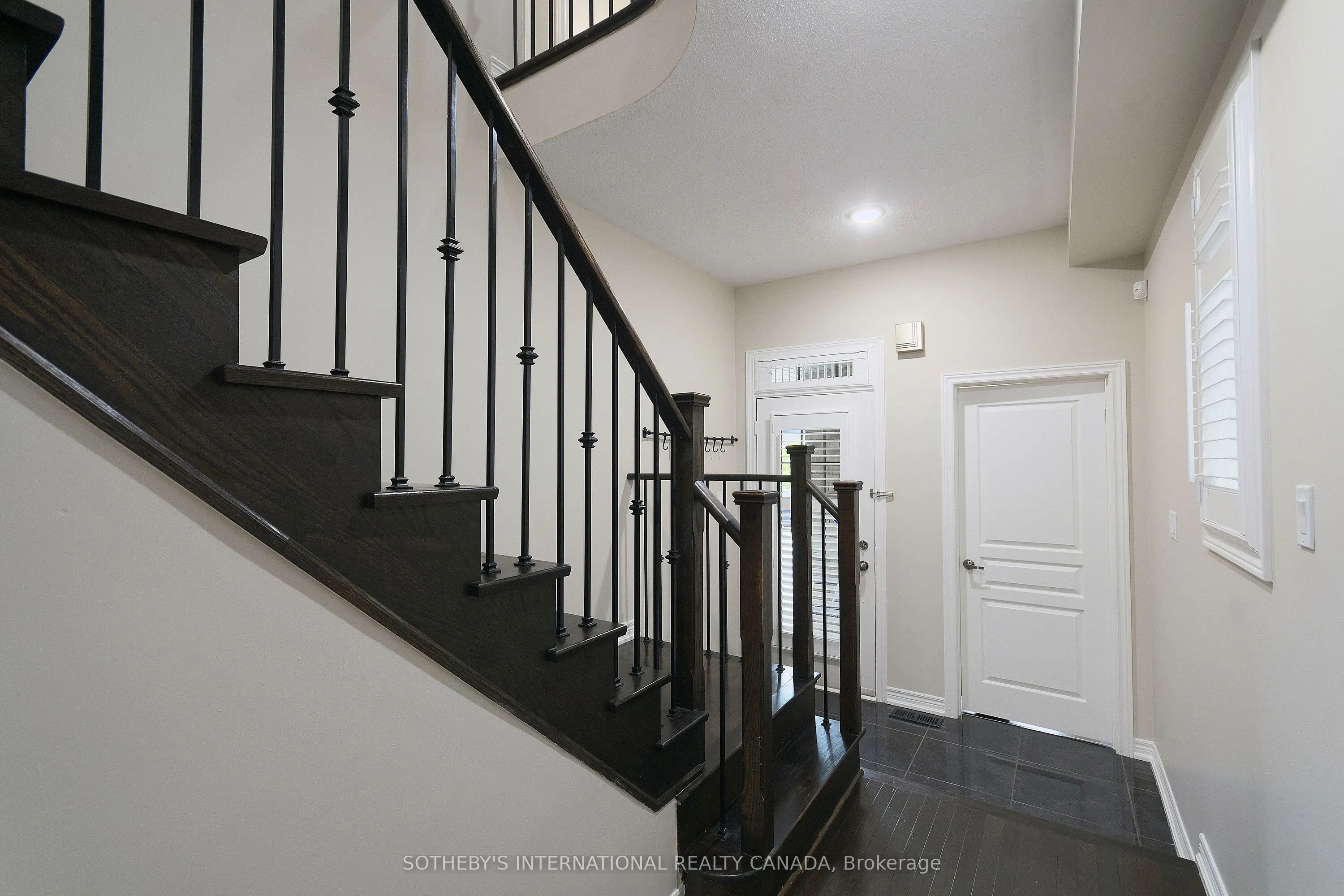 86 Alexie Way, #Main