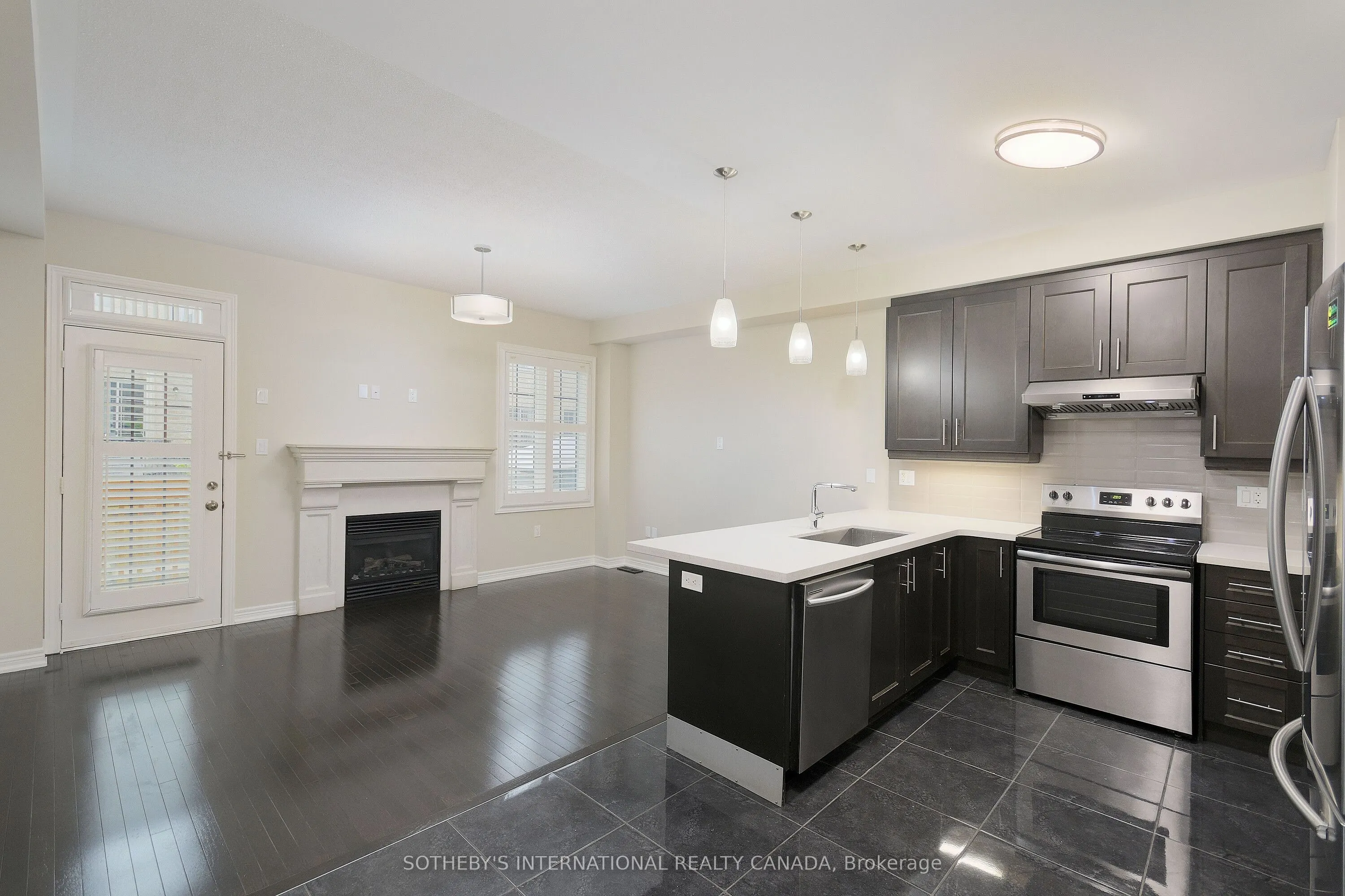 86 Alexie Way, #Main
