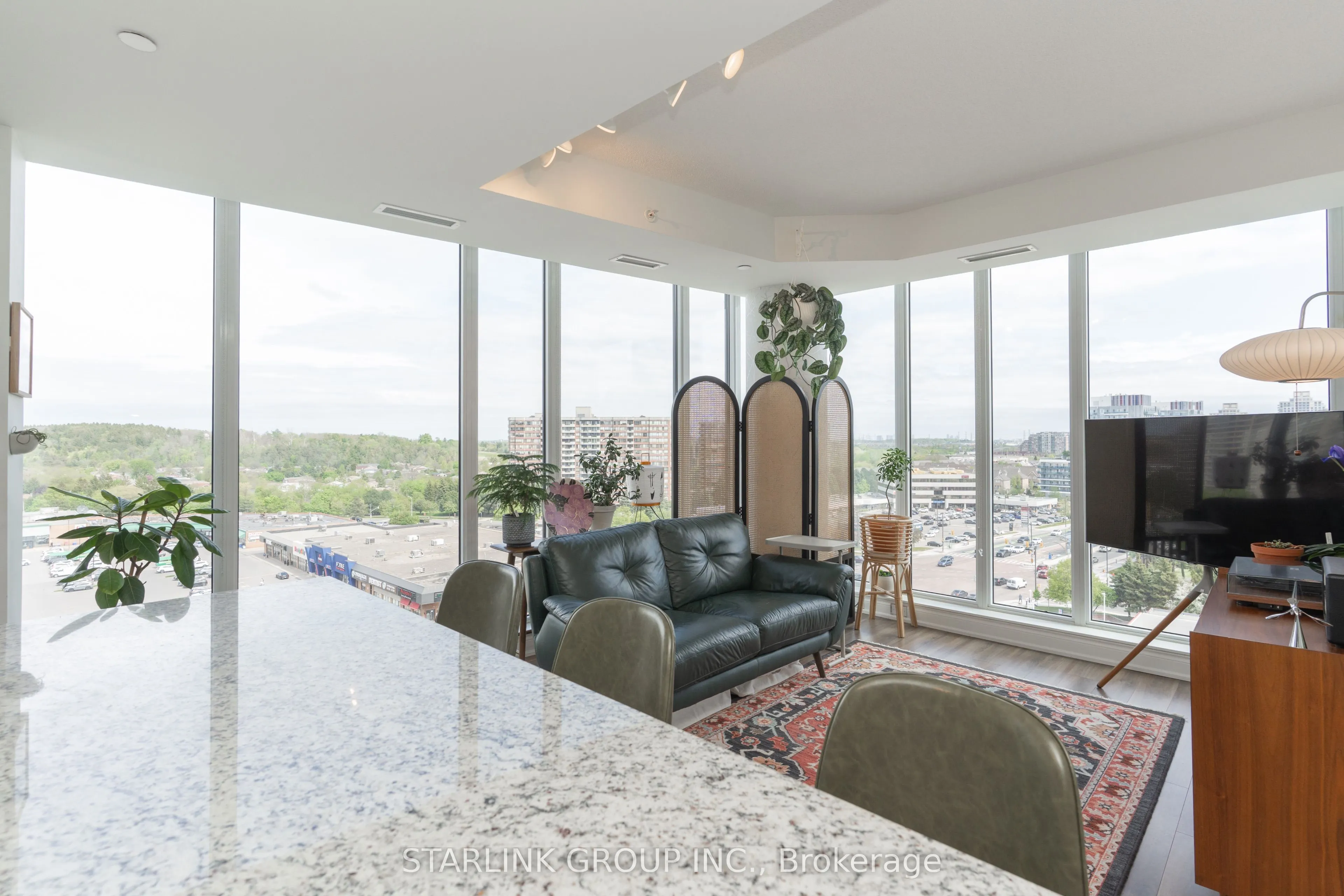 9618 Yonge Street, #1106