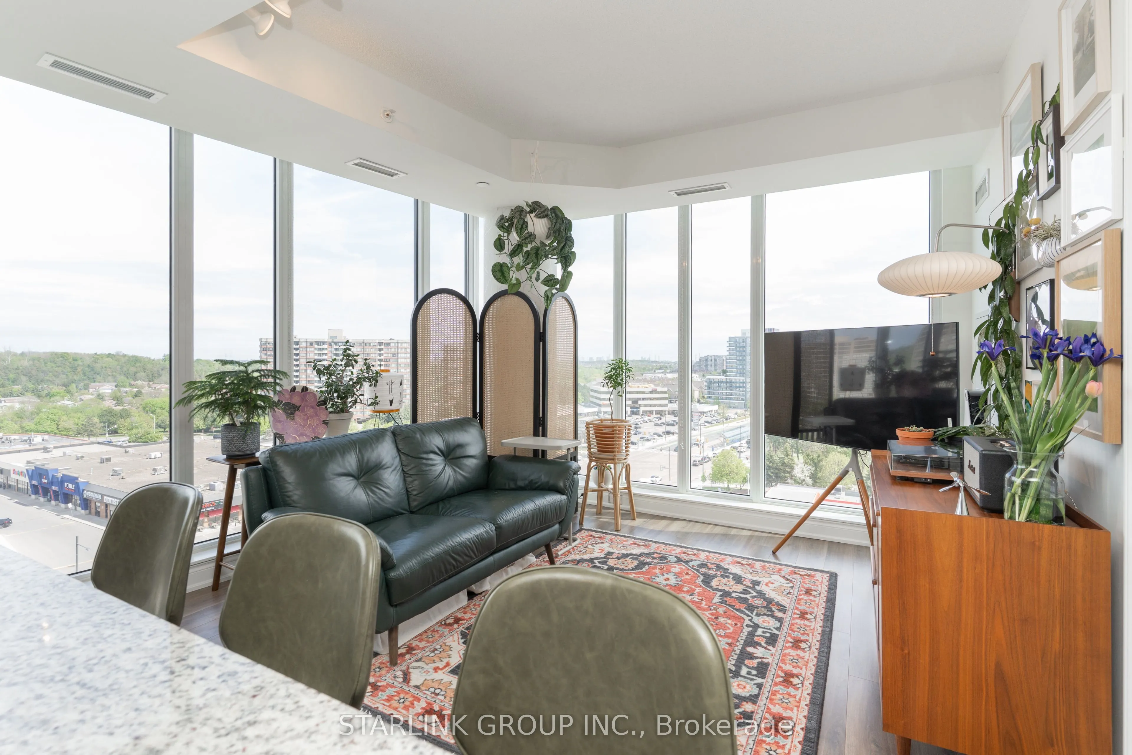 9618 Yonge Street, #1106