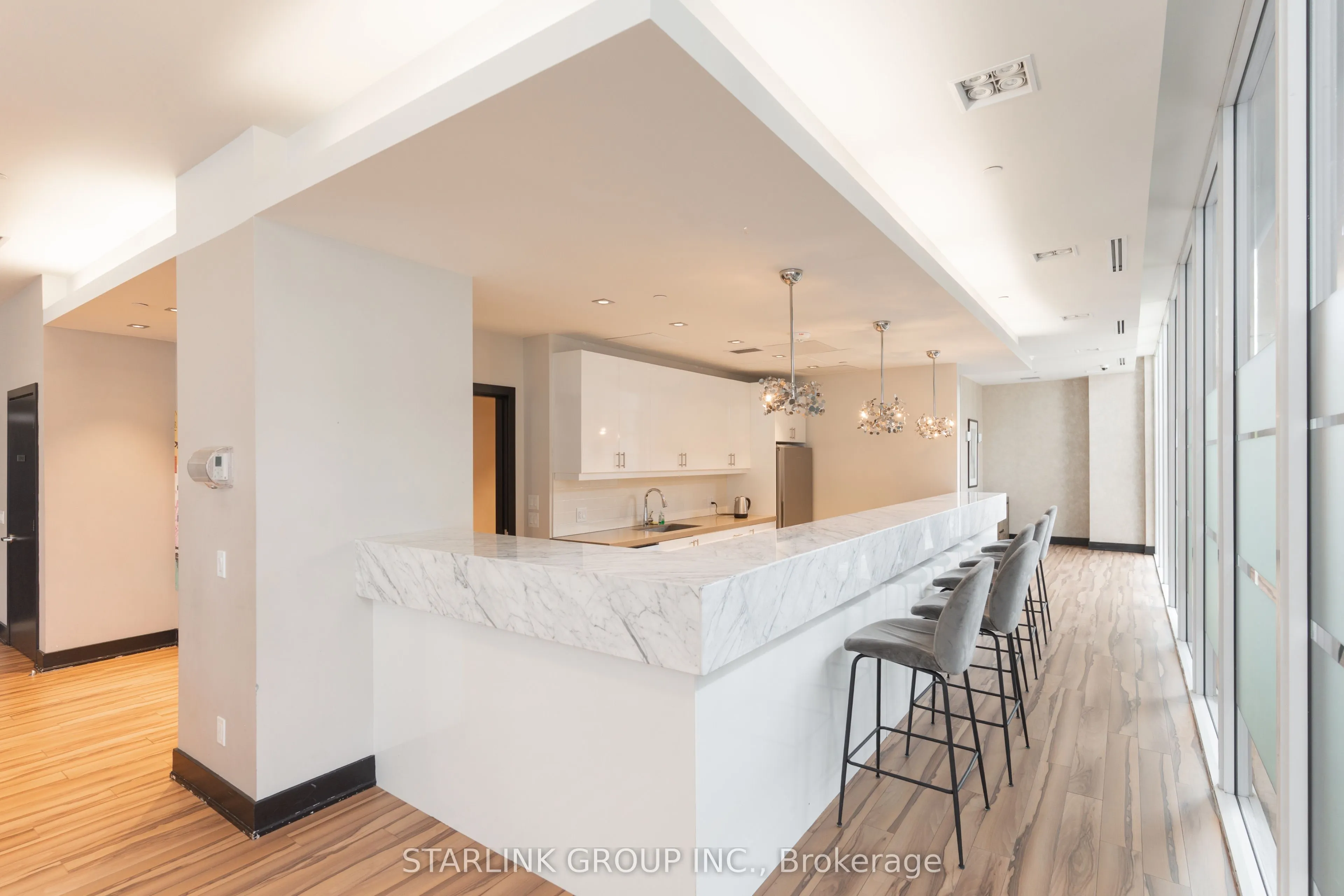 9618 Yonge Street, #1106