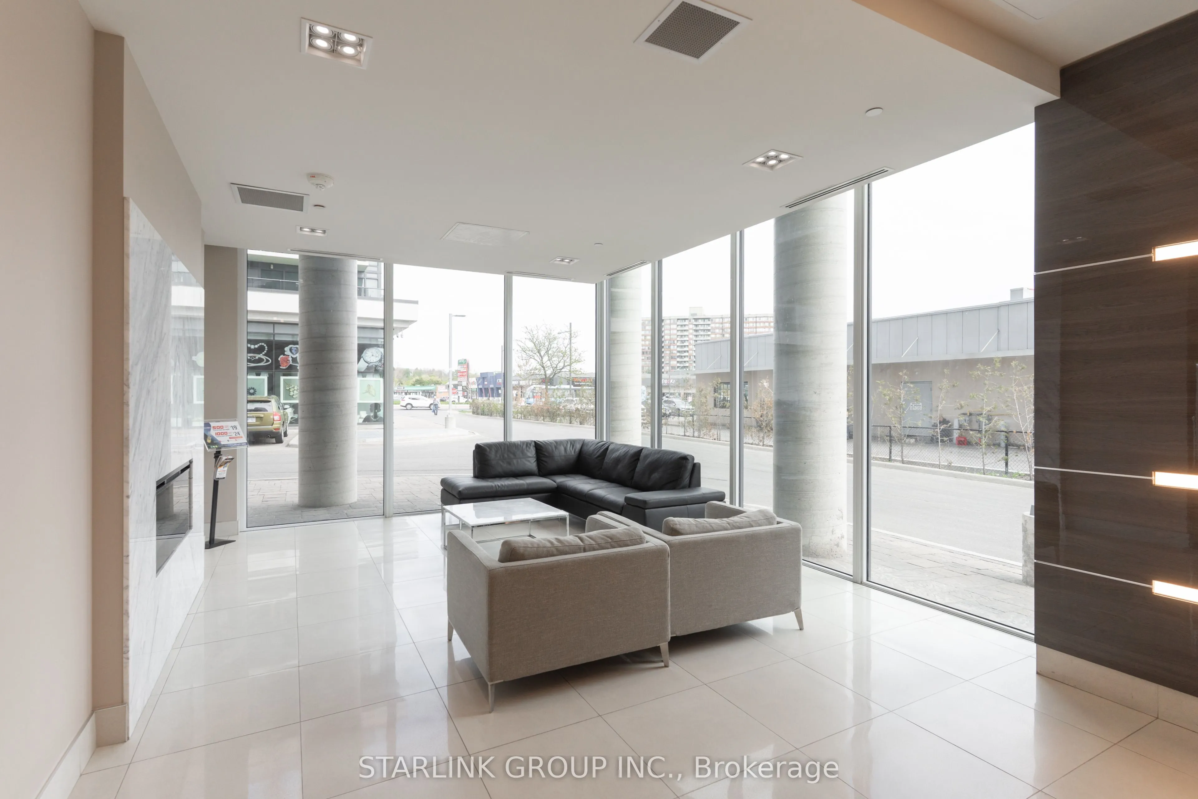9618 Yonge Street, #1106