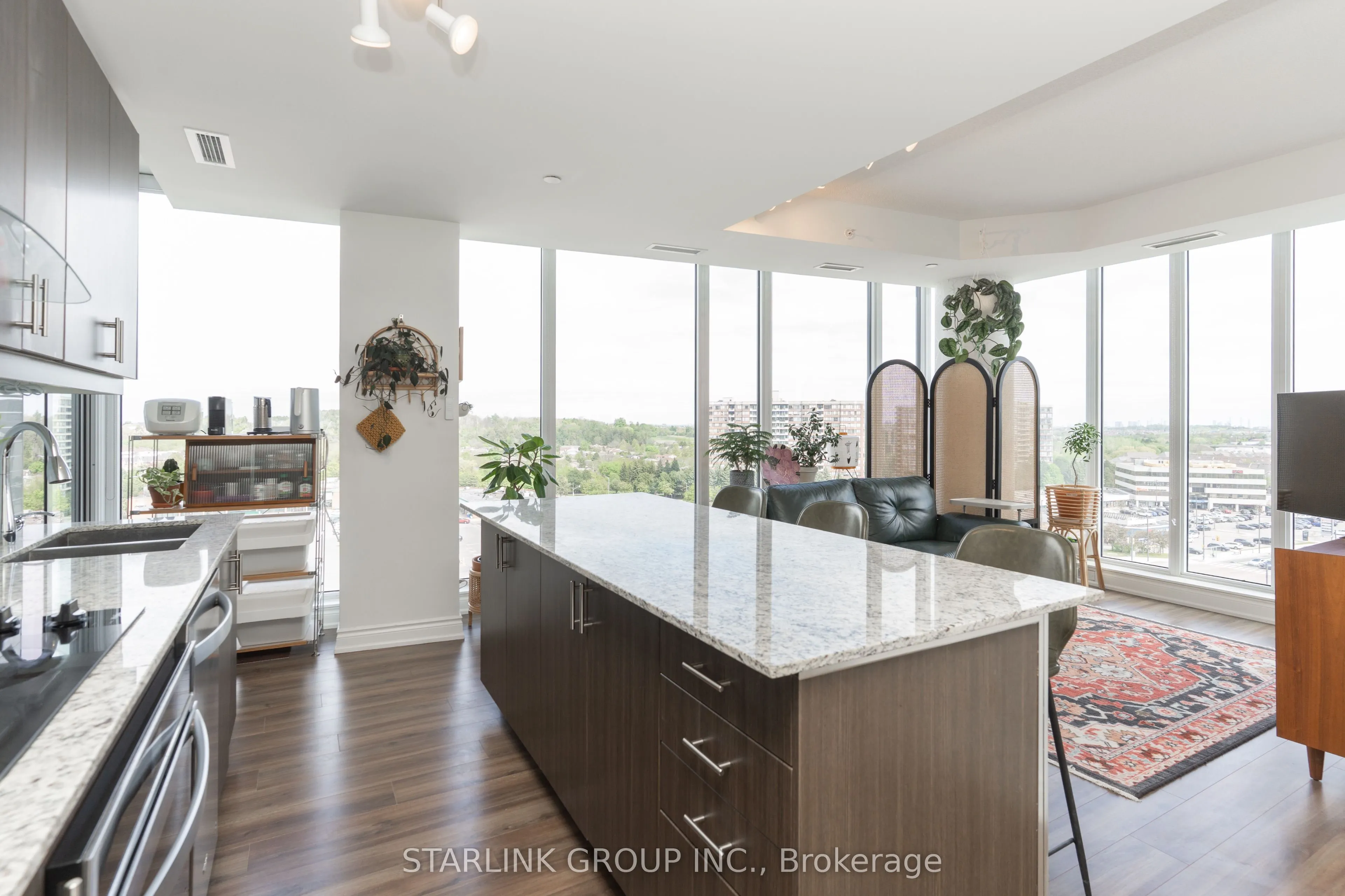 9618 Yonge Street, #1106