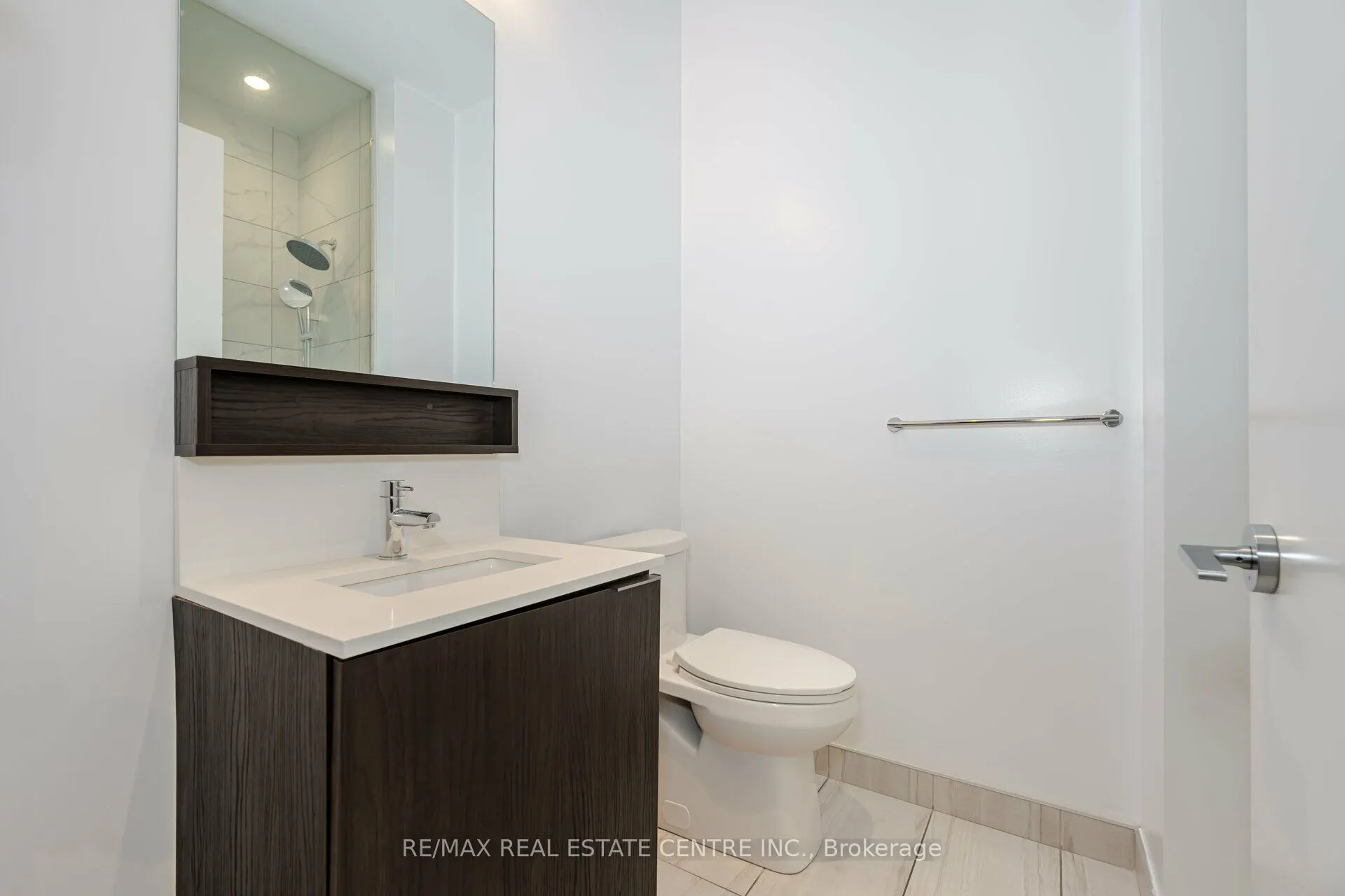 898 Portage Parkway, #3307