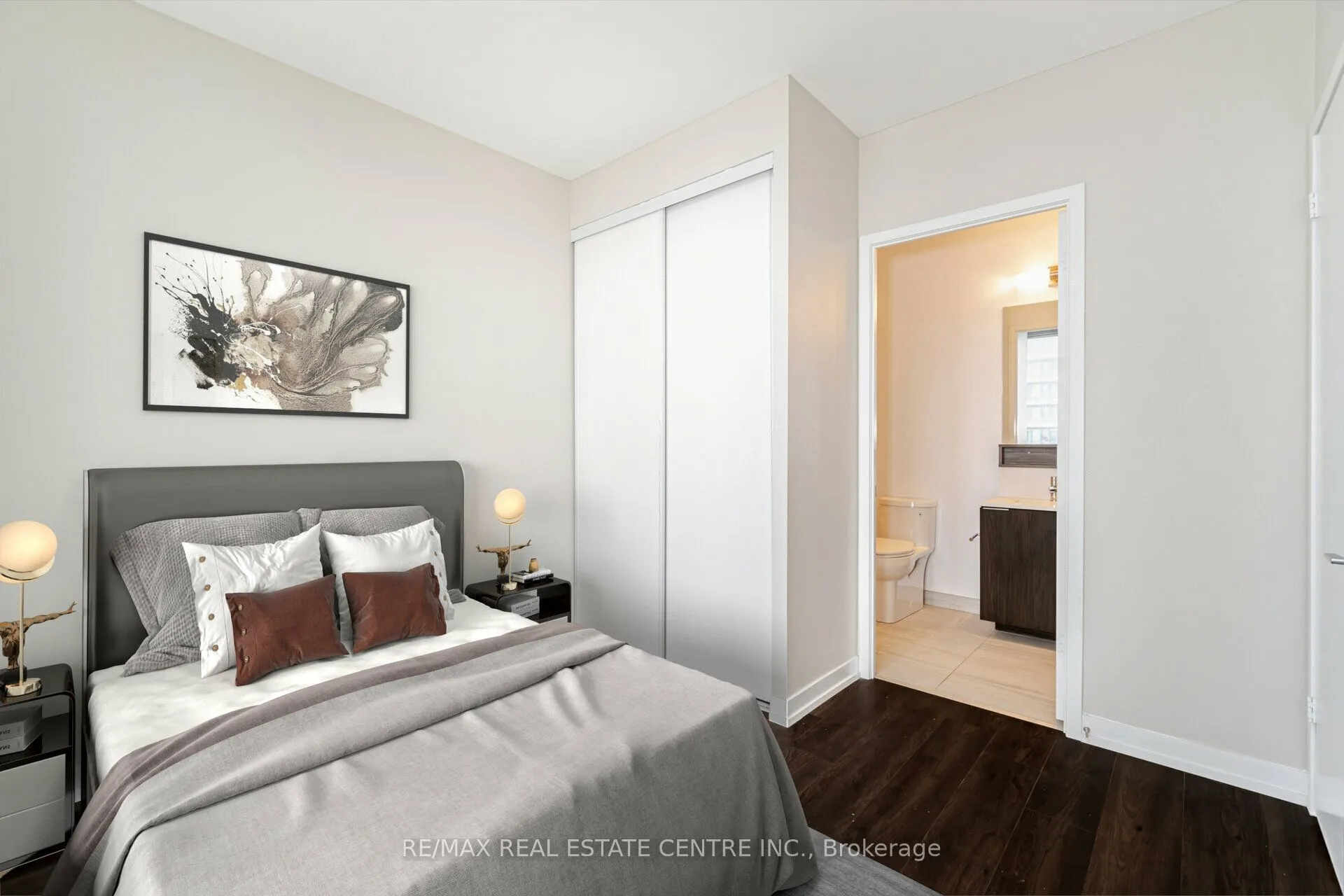 898 Portage Parkway, #3307