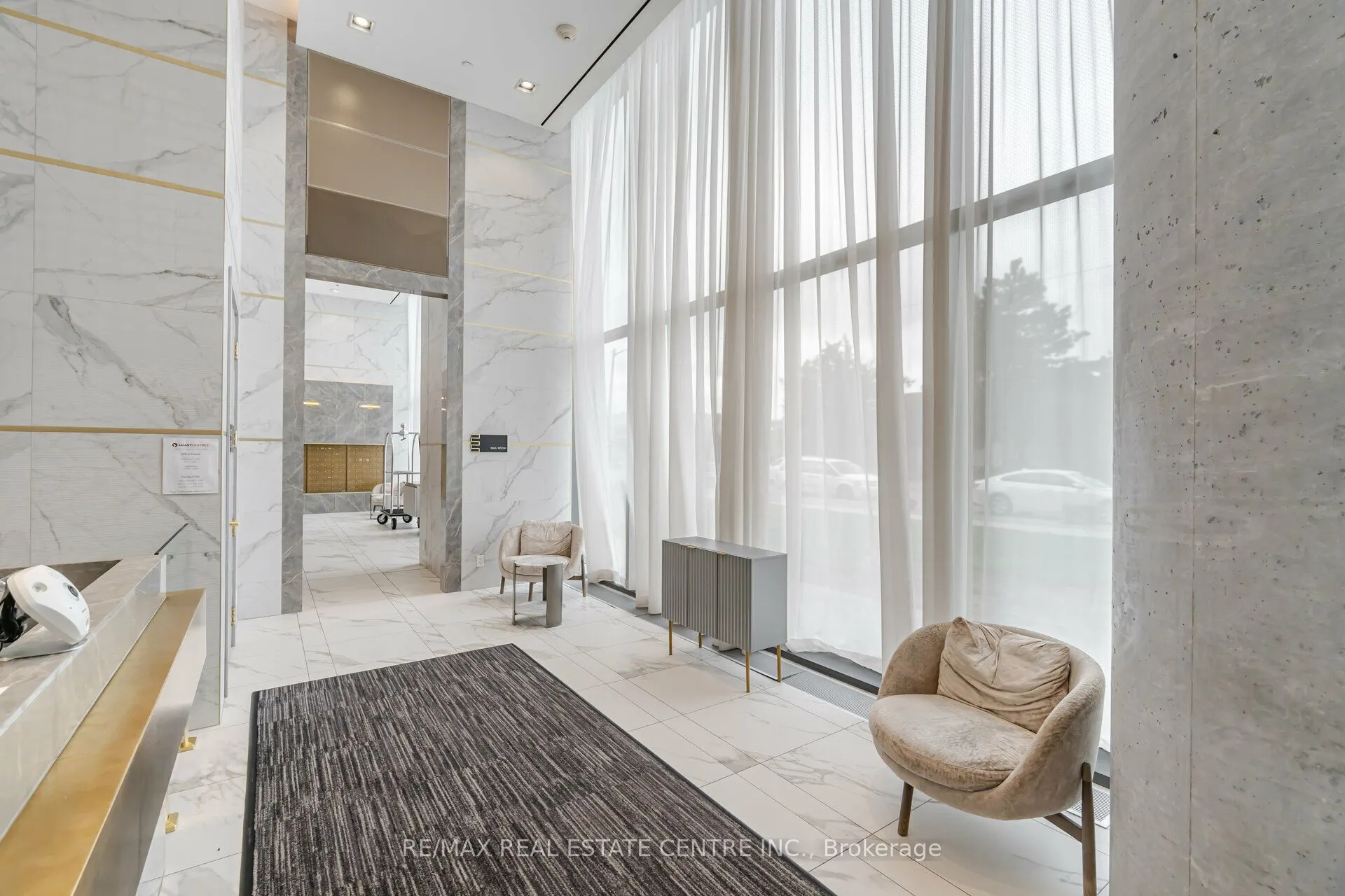 898 Portage Parkway, #3307