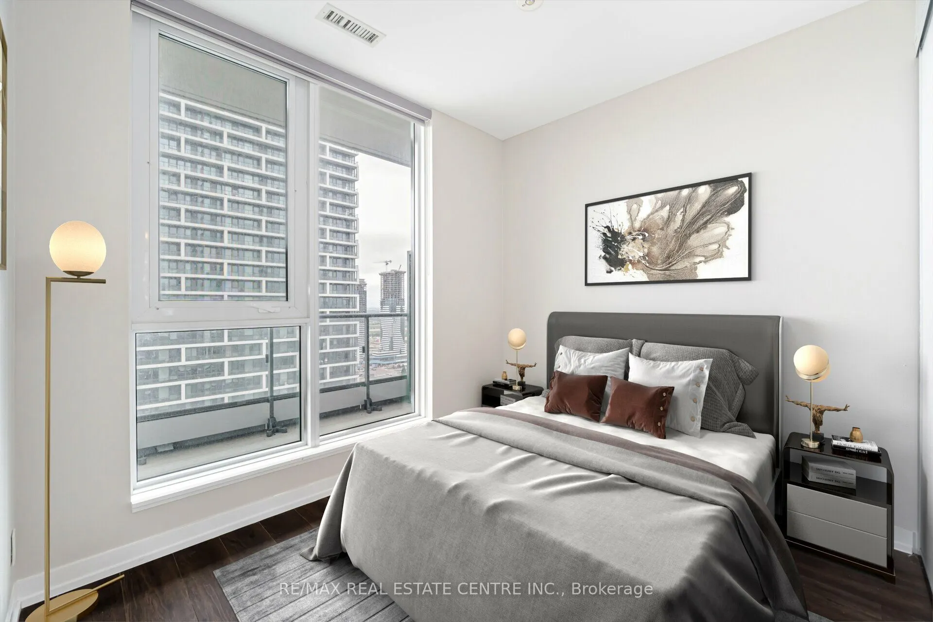 898 Portage Parkway, #3307