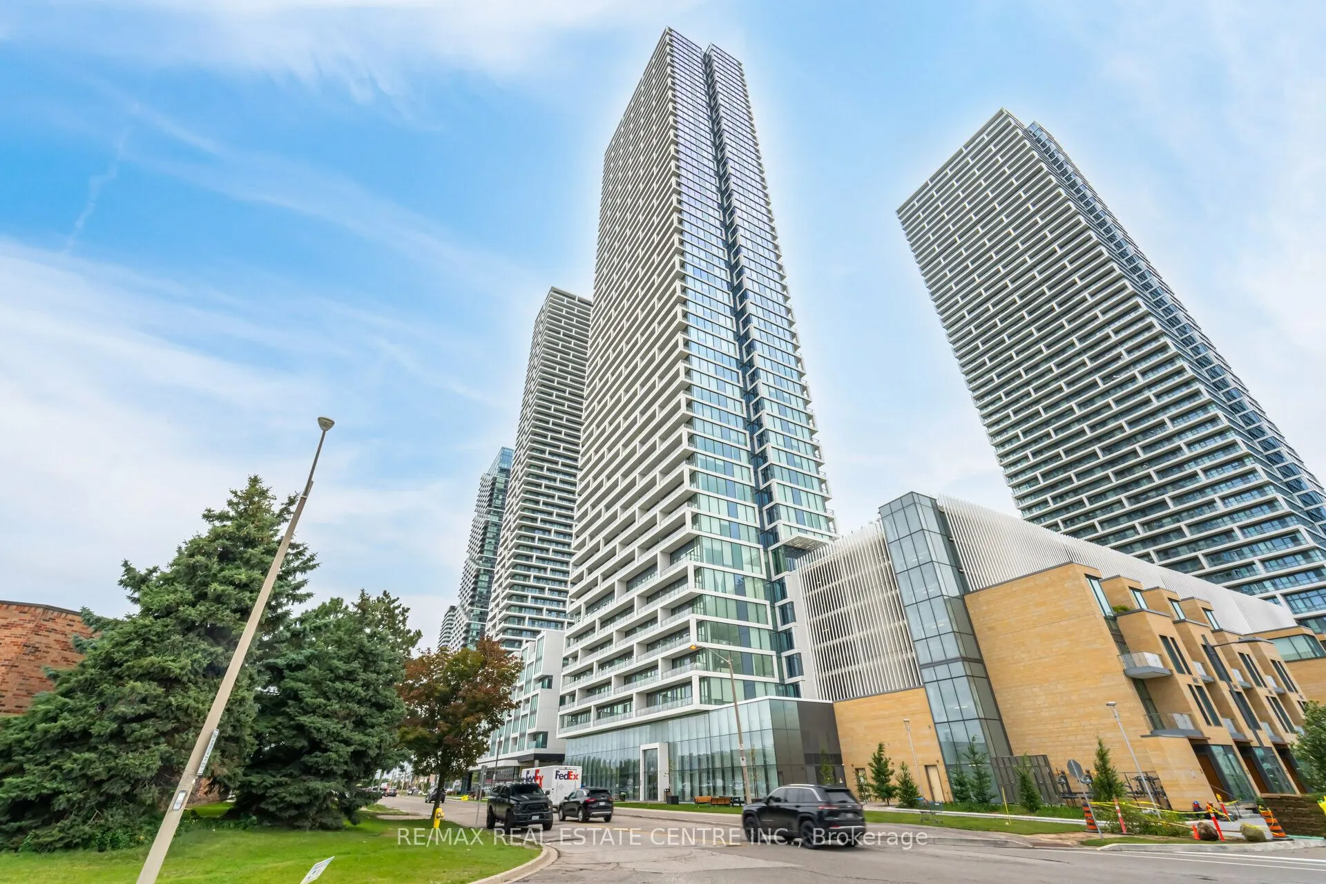 898 Portage Parkway, #3307