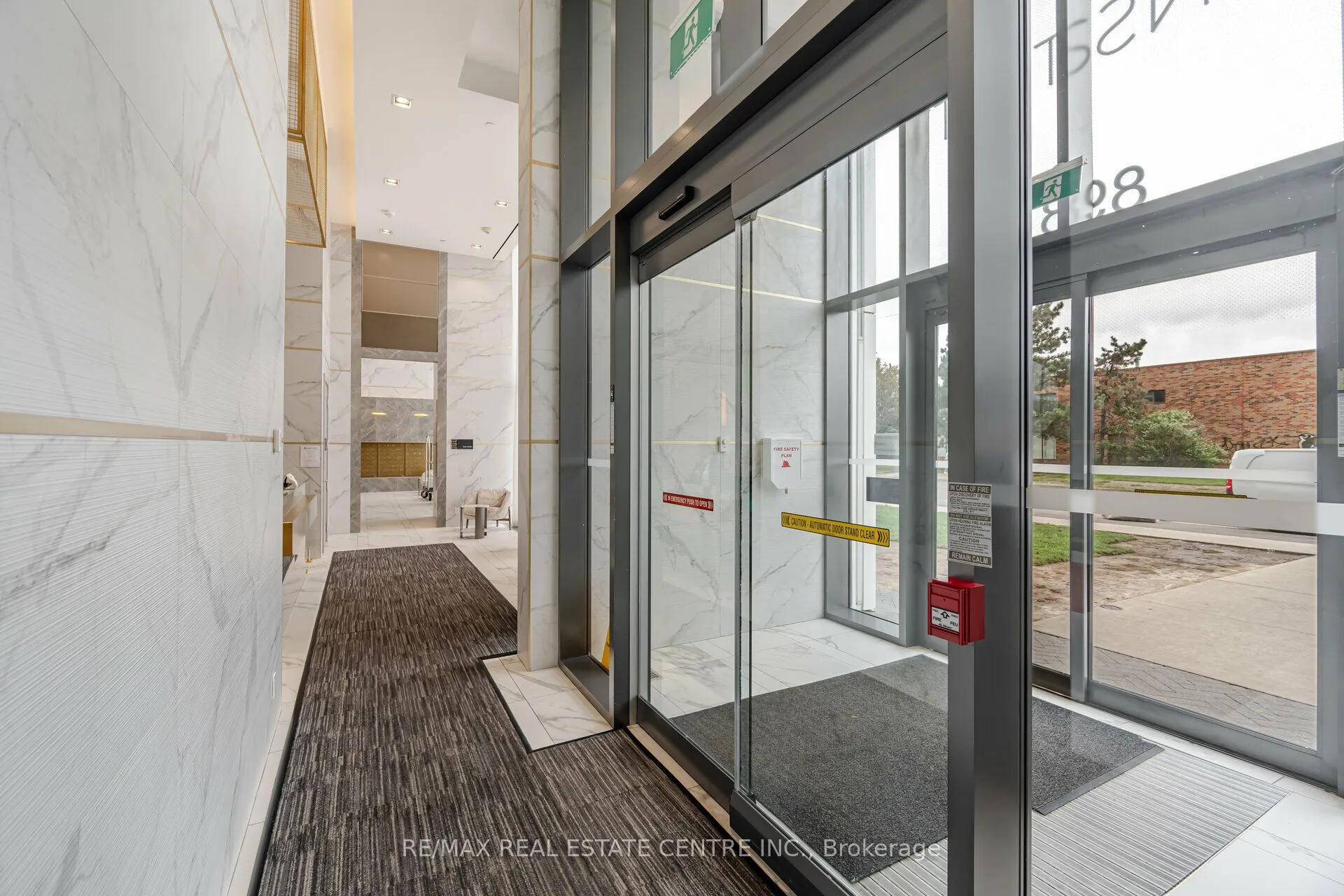 898 Portage Parkway, #3307