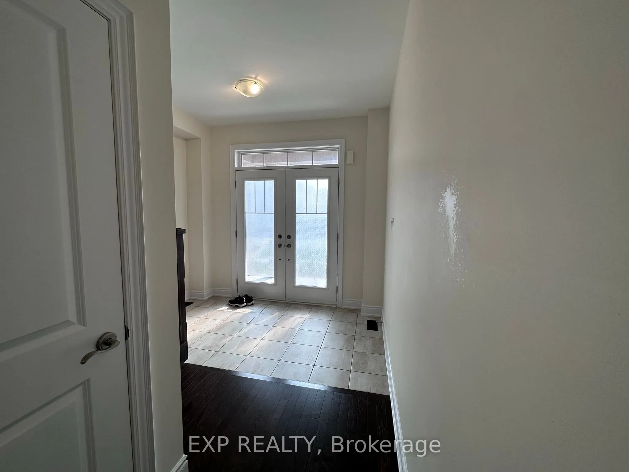 31 Lorne Thomas Place