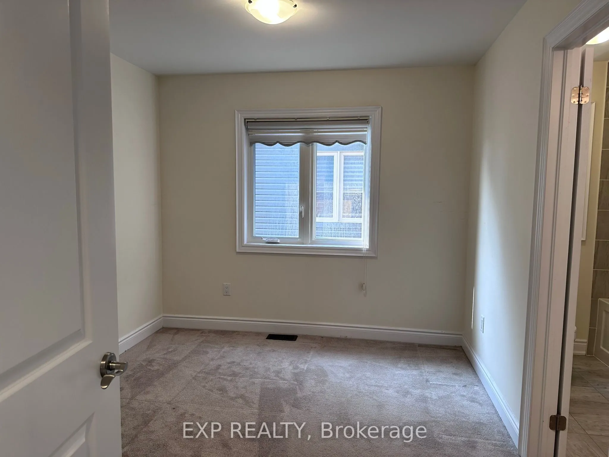 31 Lorne Thomas Place
