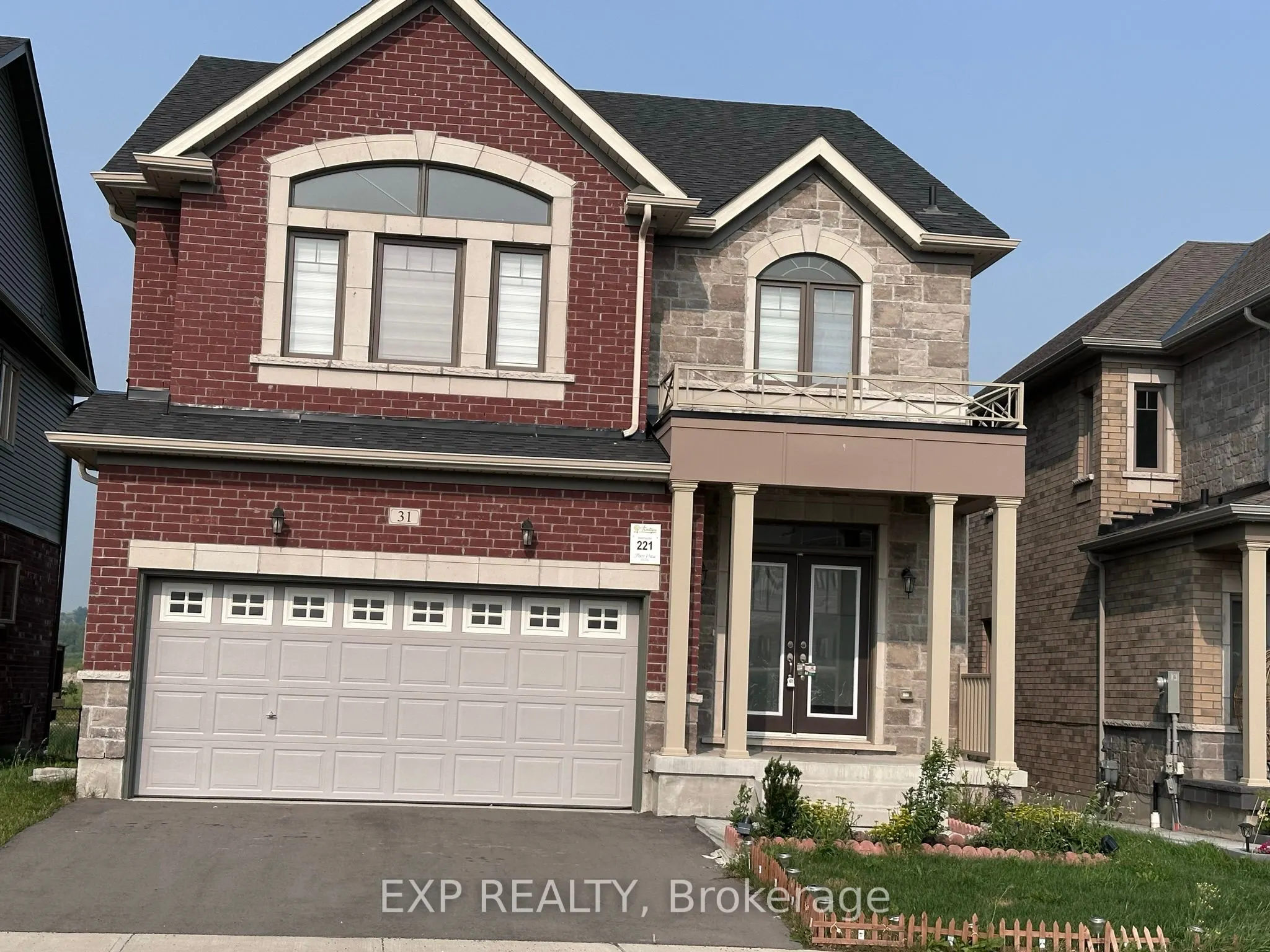 31 Lorne Thomas Place