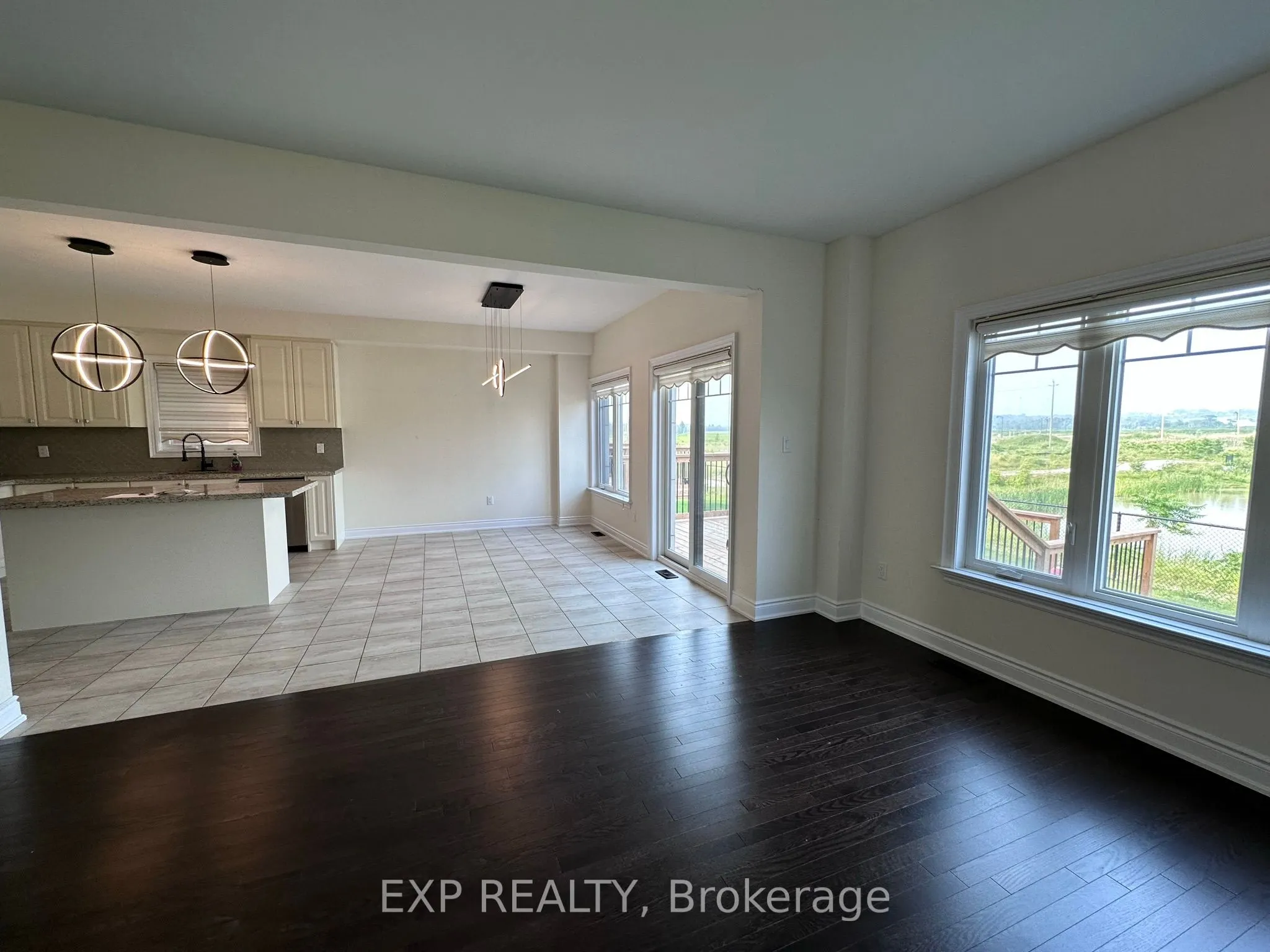 31 Lorne Thomas Place