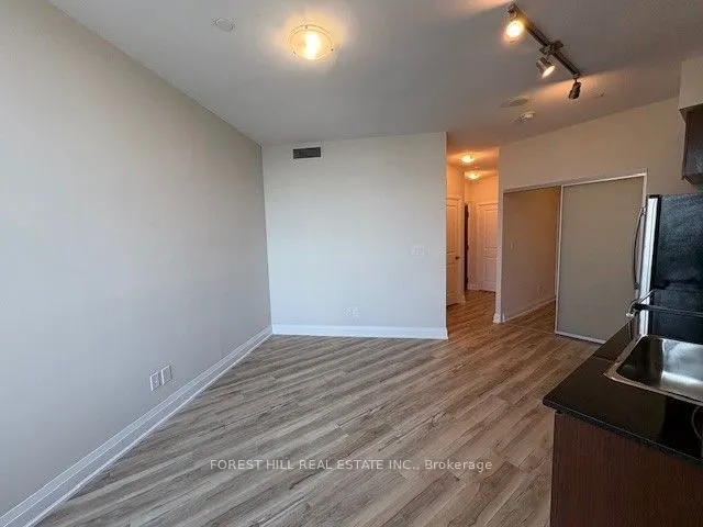 7161 Yonge Street, #921