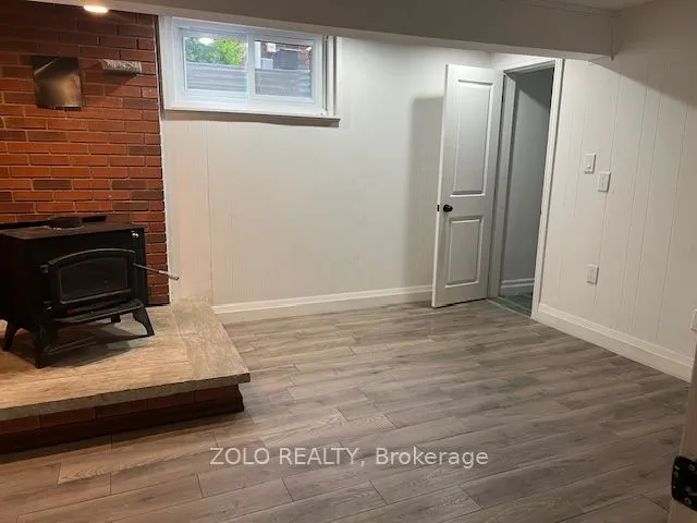 837 Grace Street