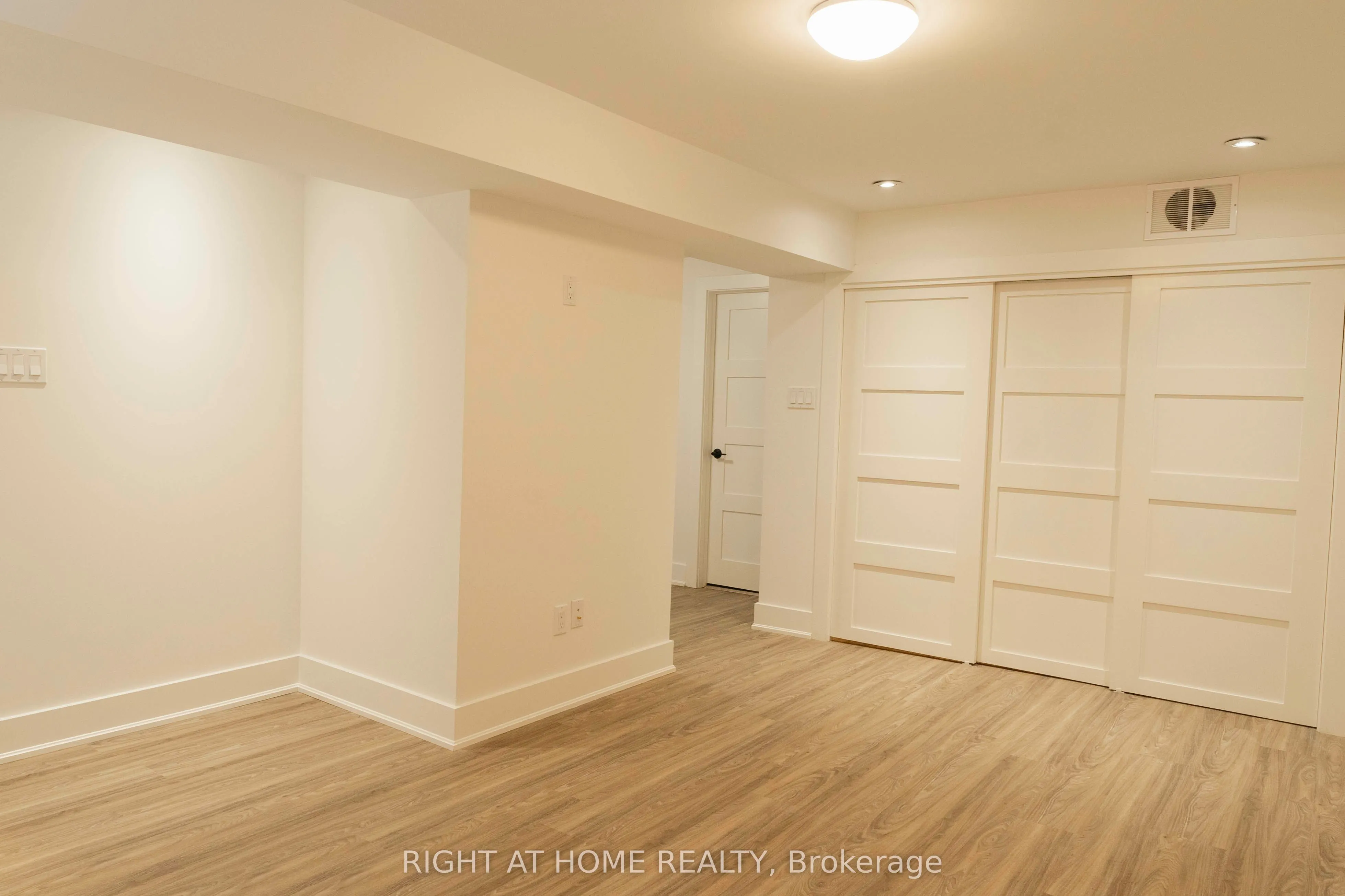 34 Wildrose Crescent