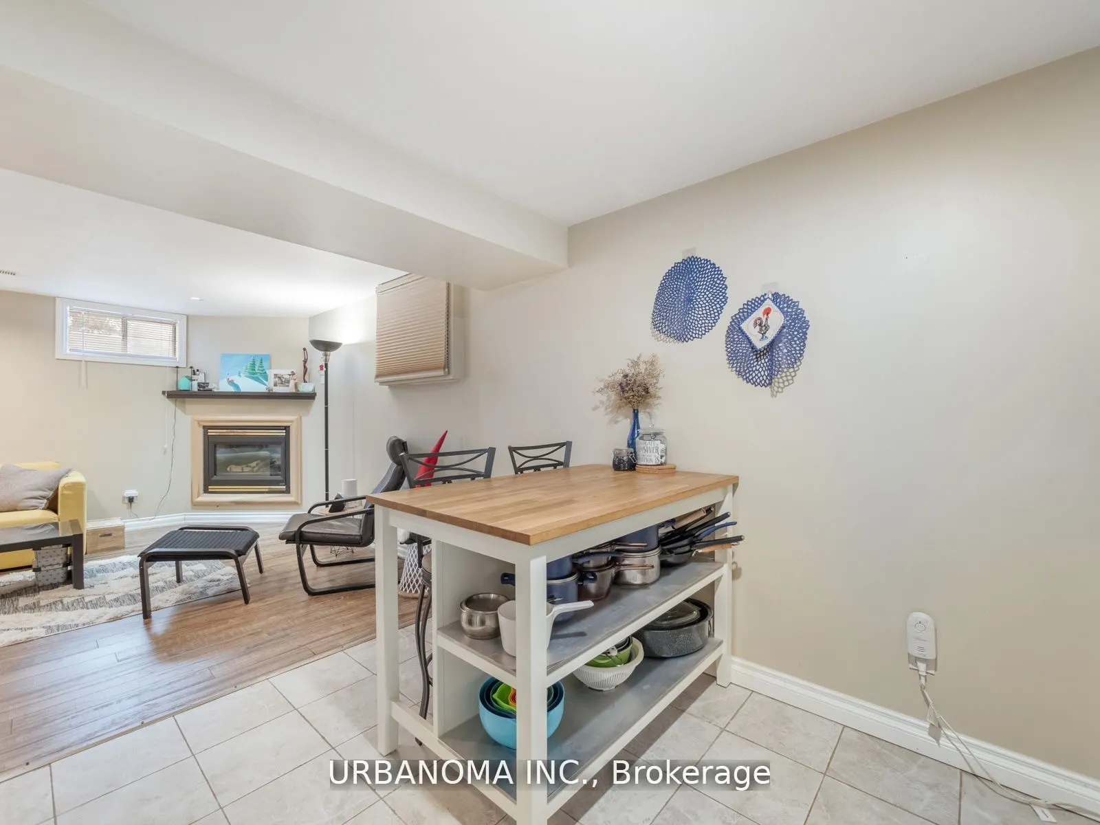 25 Algonquin Crescent