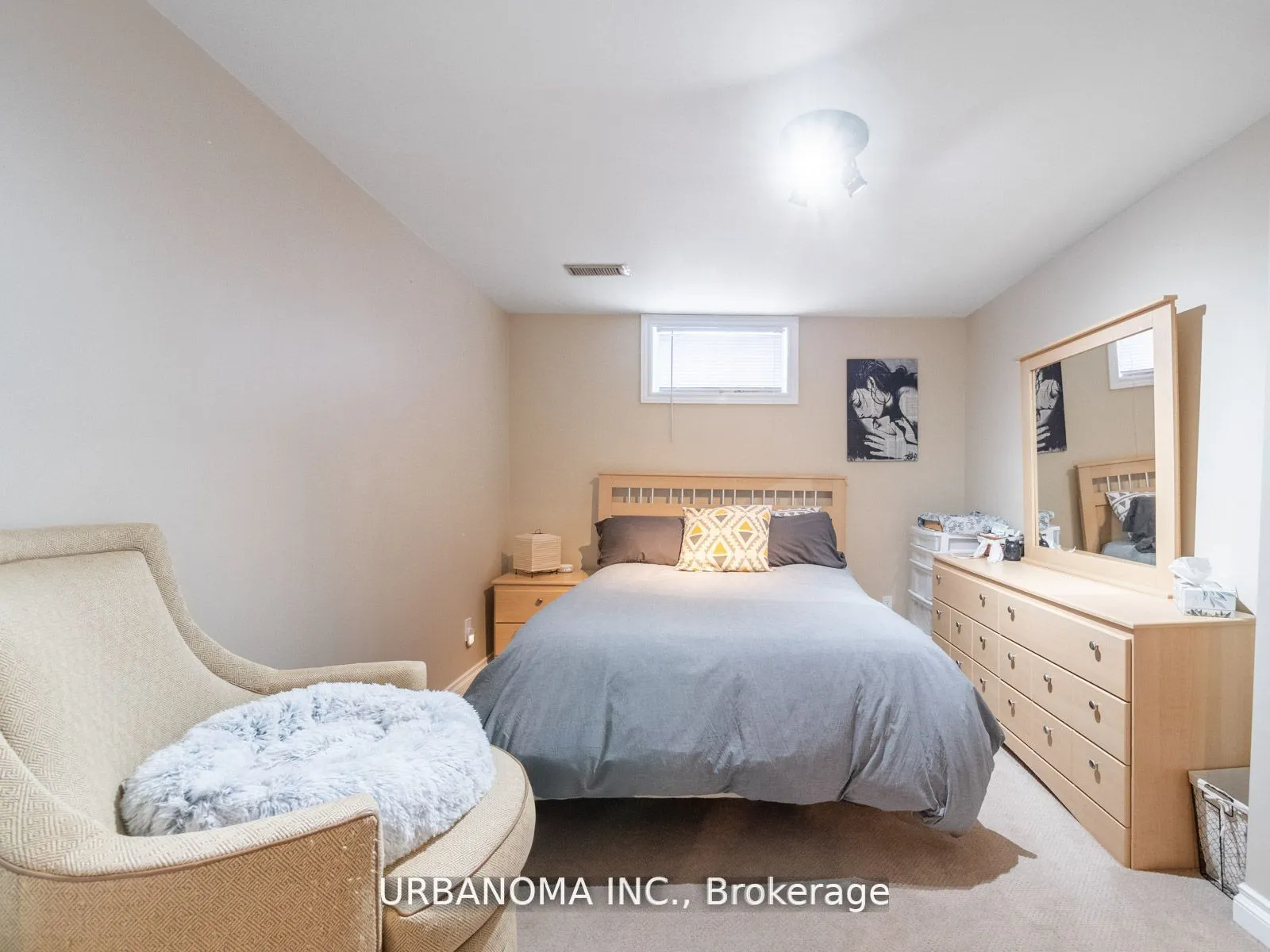 25 Algonquin Crescent