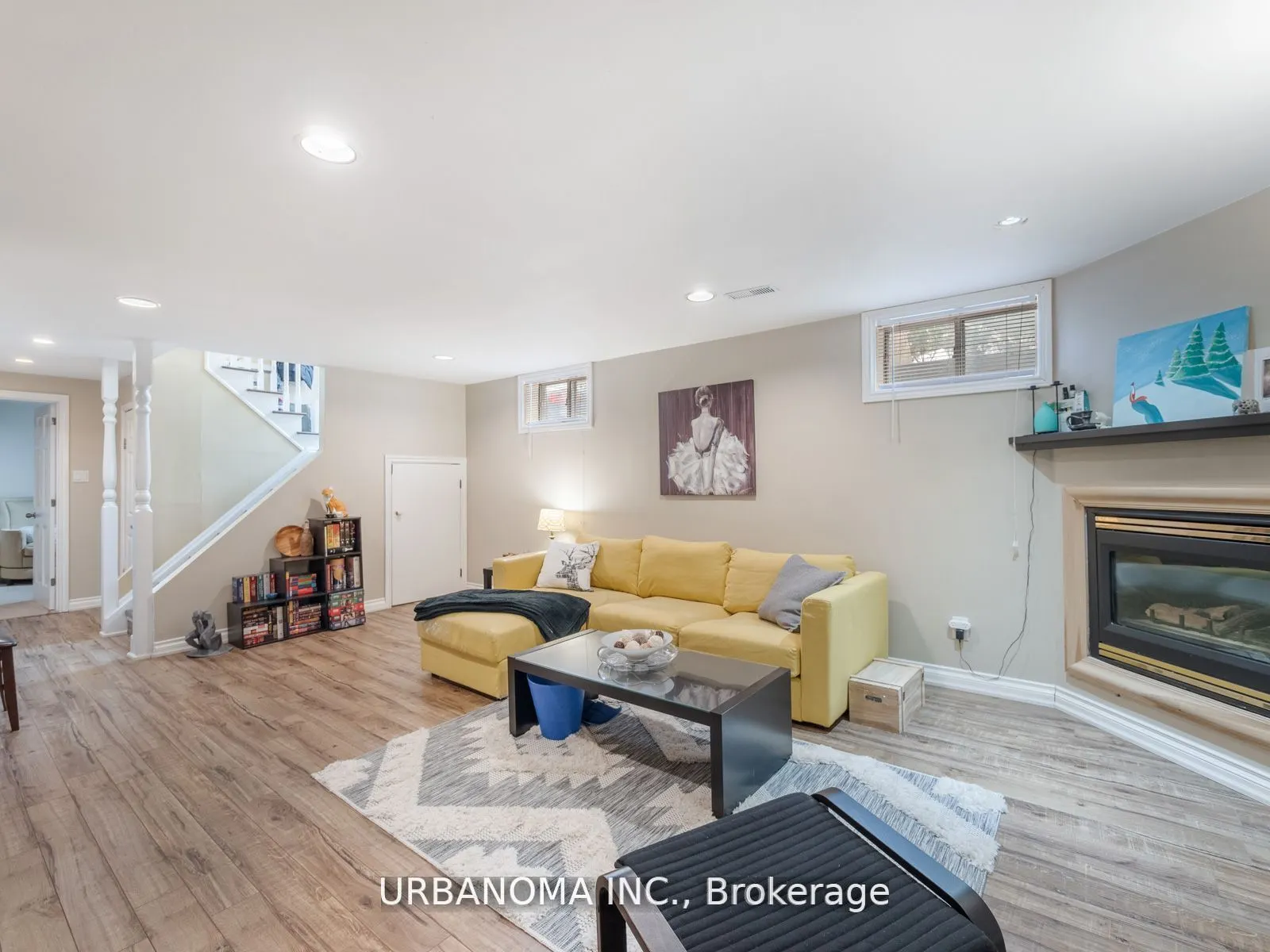 25 Algonquin Crescent