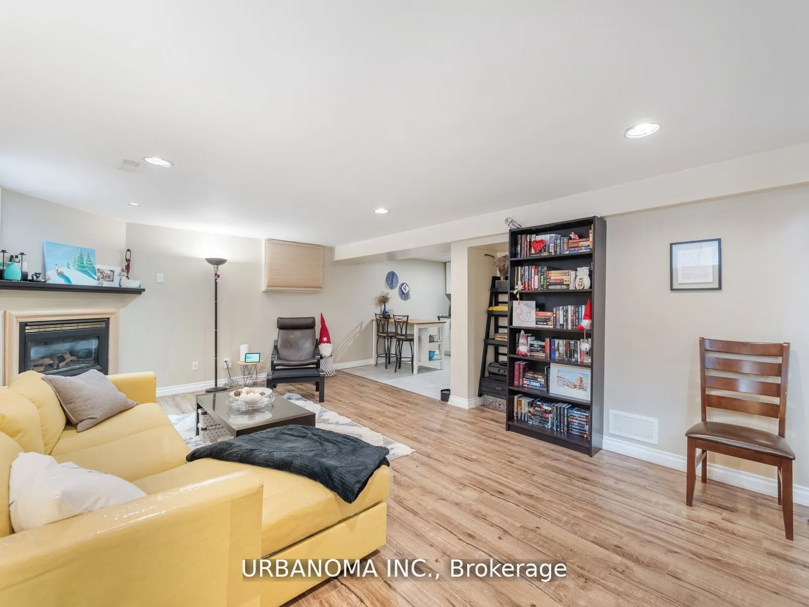 25 Algonquin Crescent