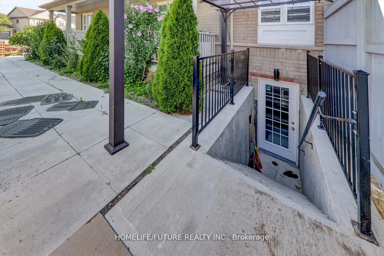 939 Miller Park Avenue, #Bsmt