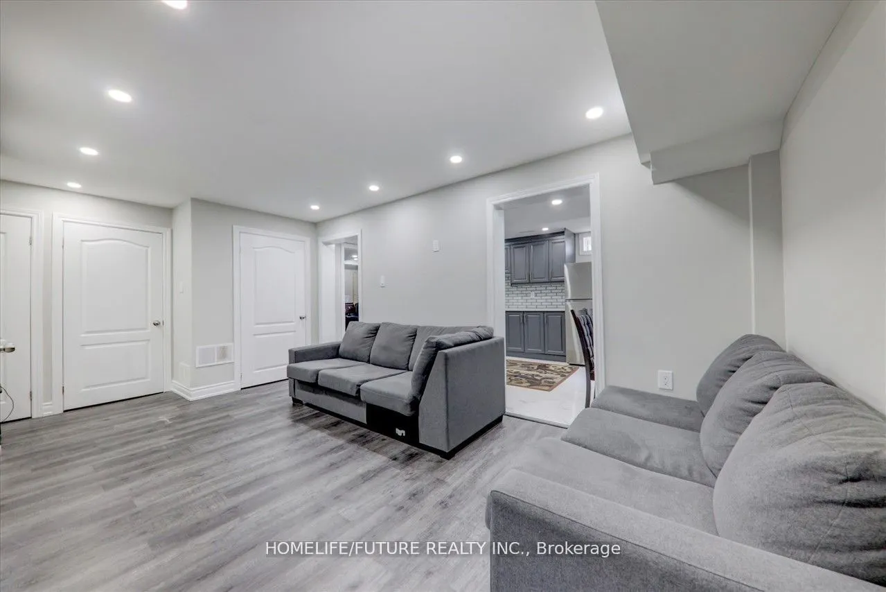 939 Miller Park Avenue, #Bsmt