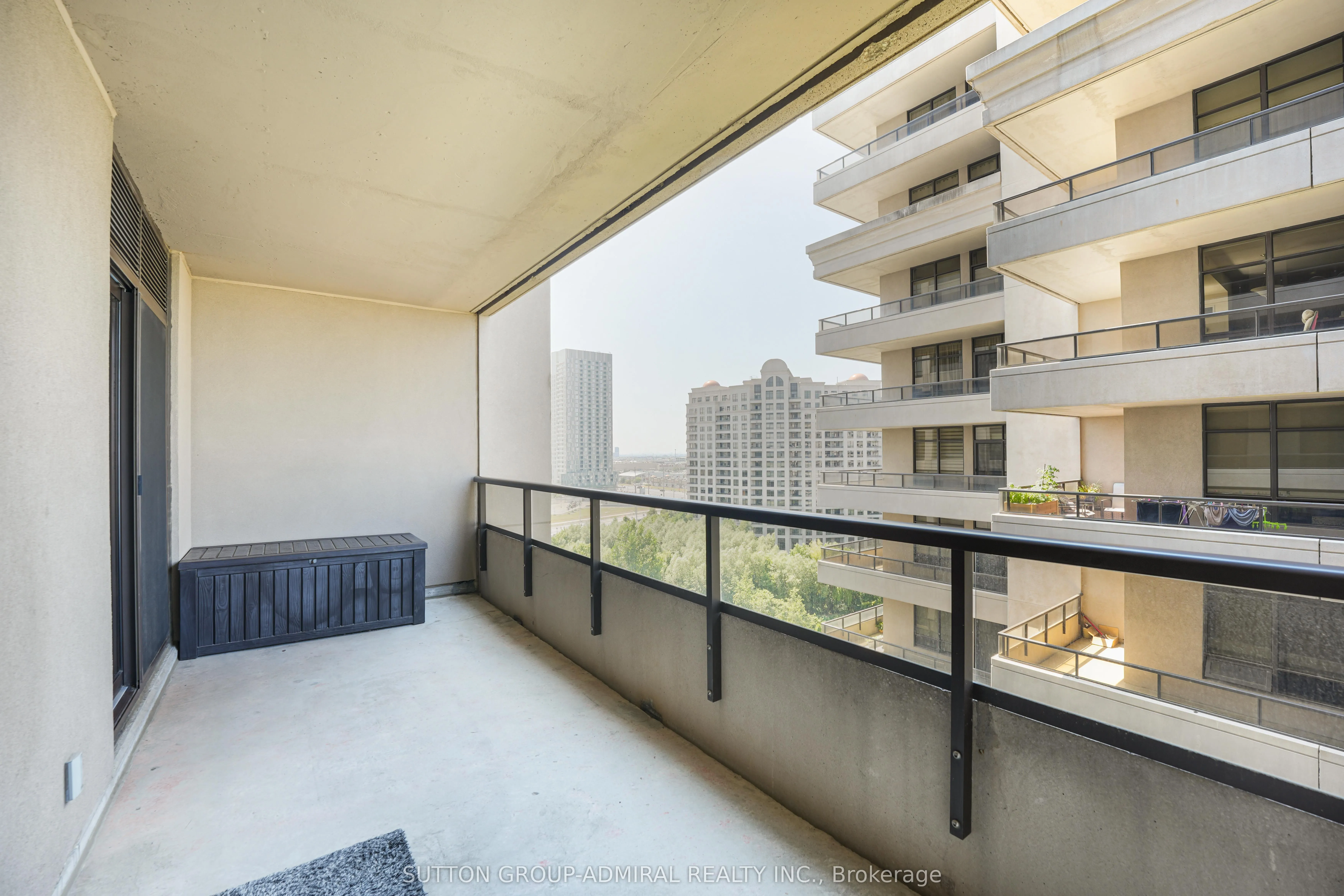 9255 Jane Street, #1016