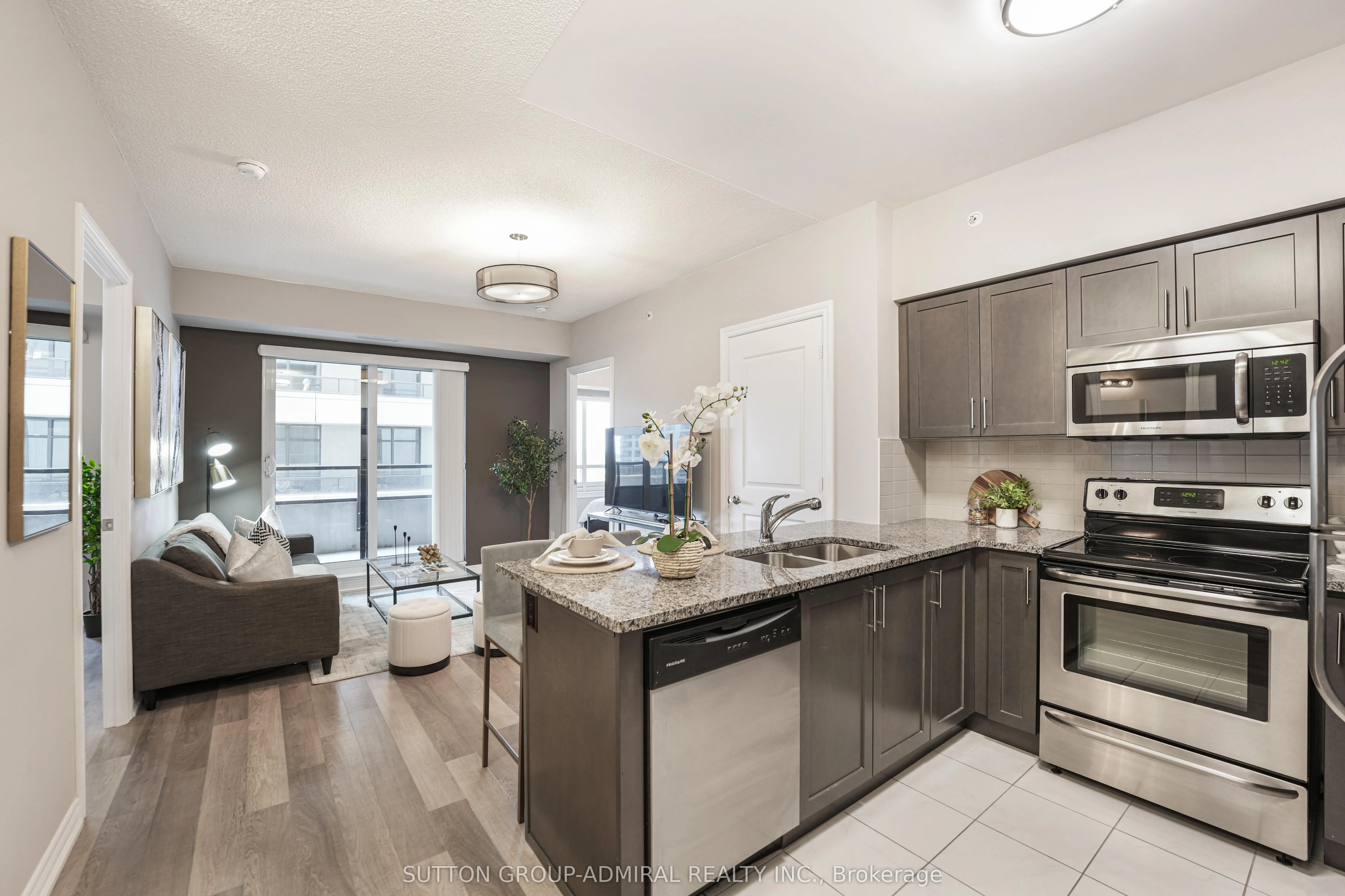 9255 Jane Street, #1016