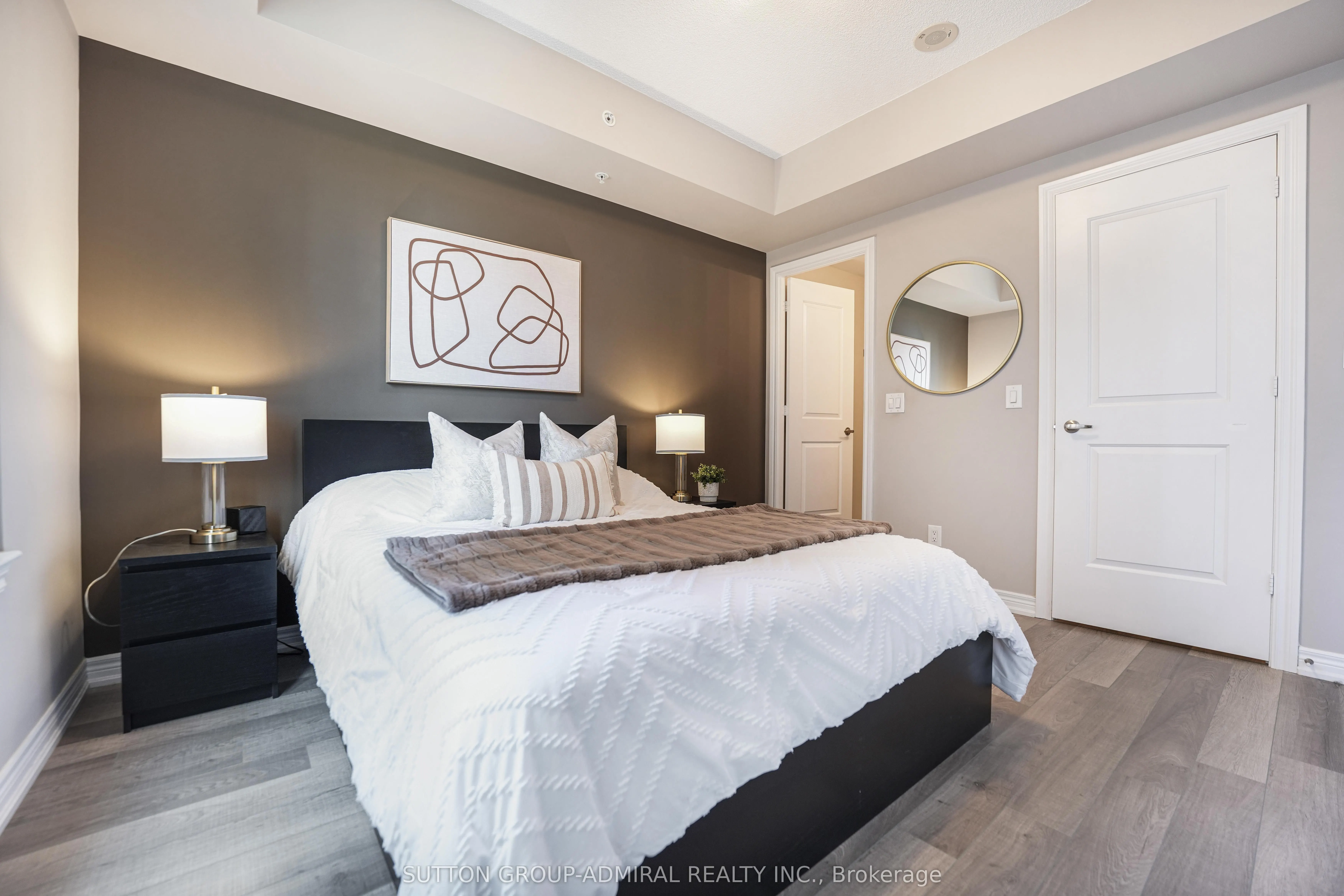9255 Jane Street, #1016