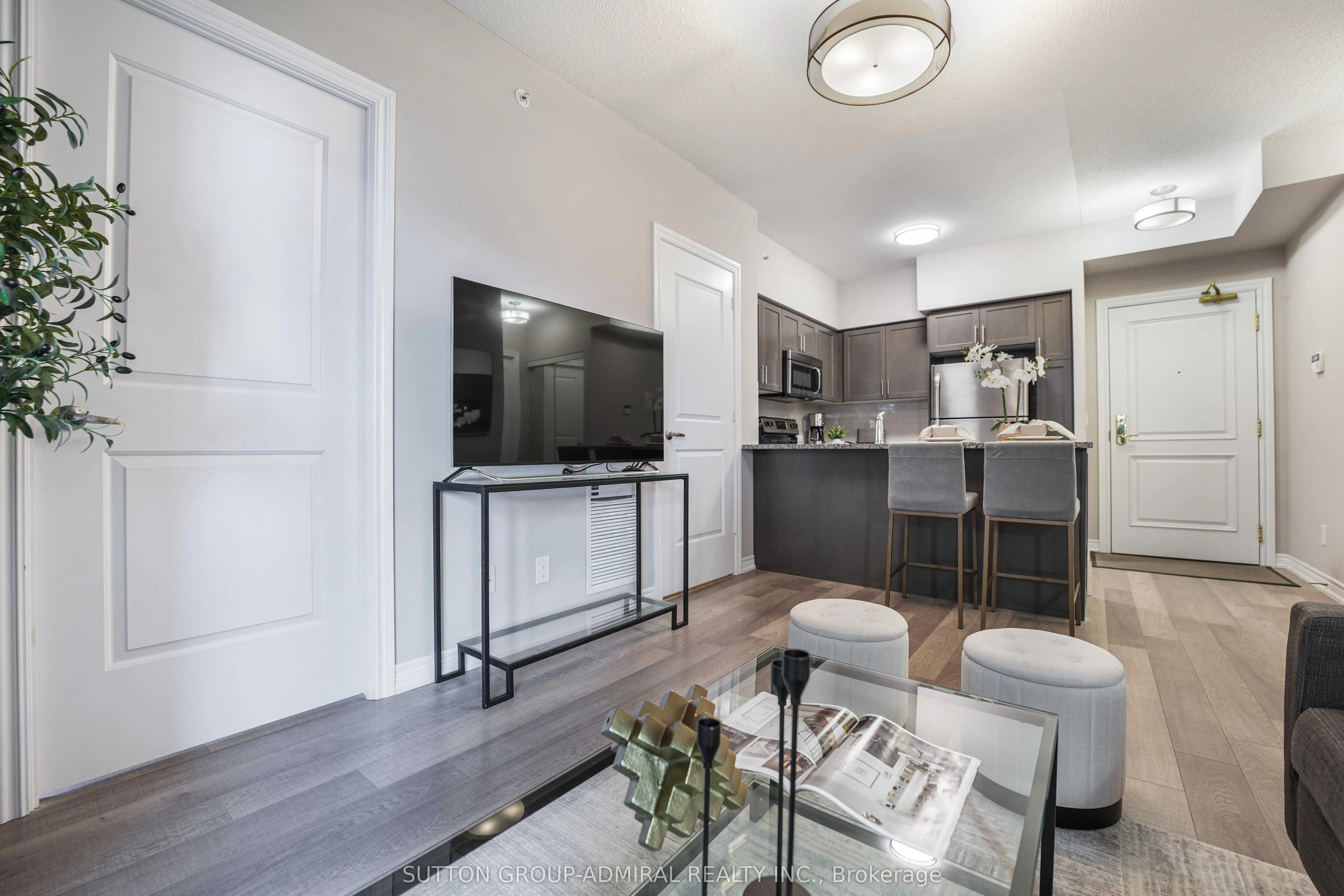 9255 Jane Street, #1016