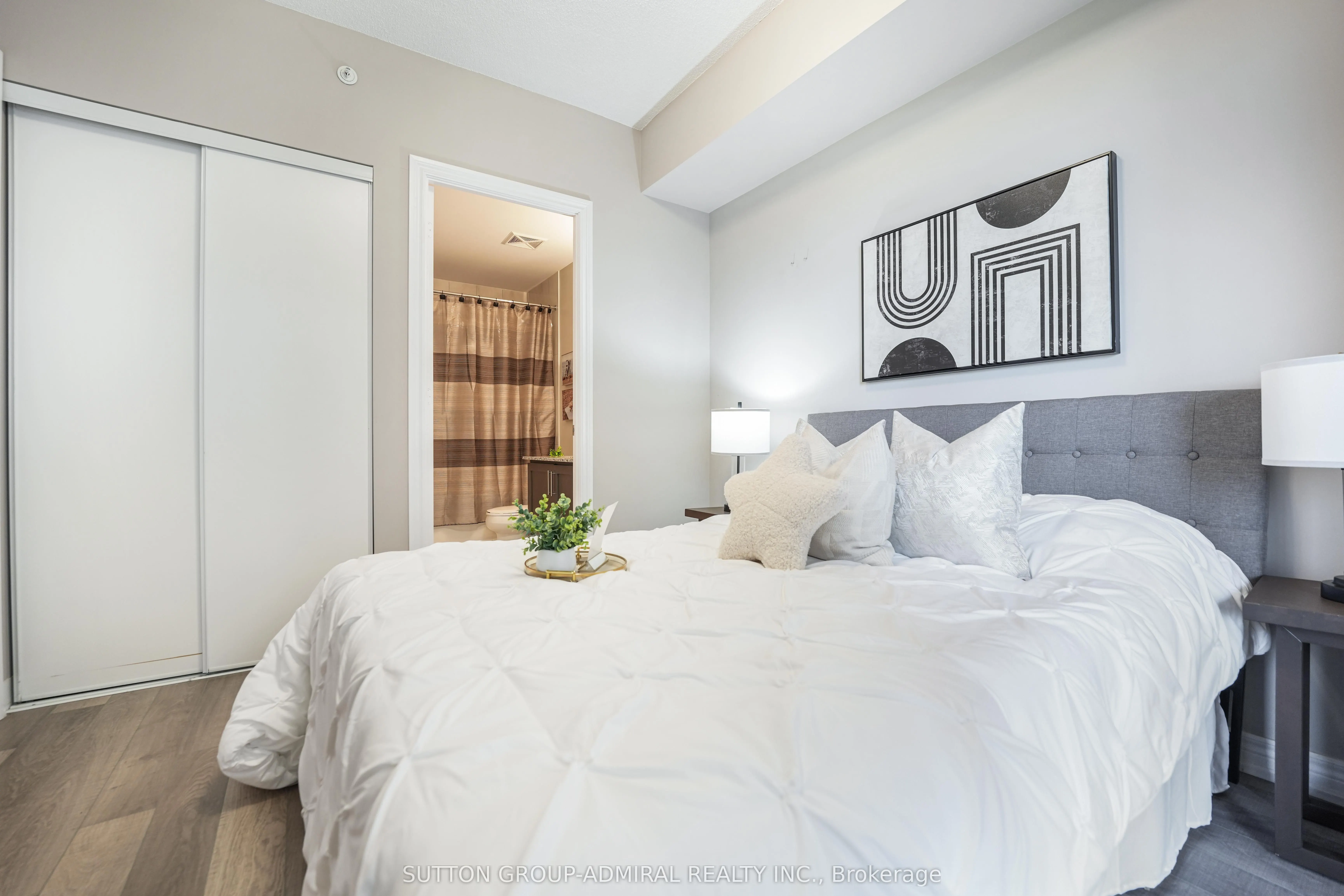 9255 Jane Street, #1016