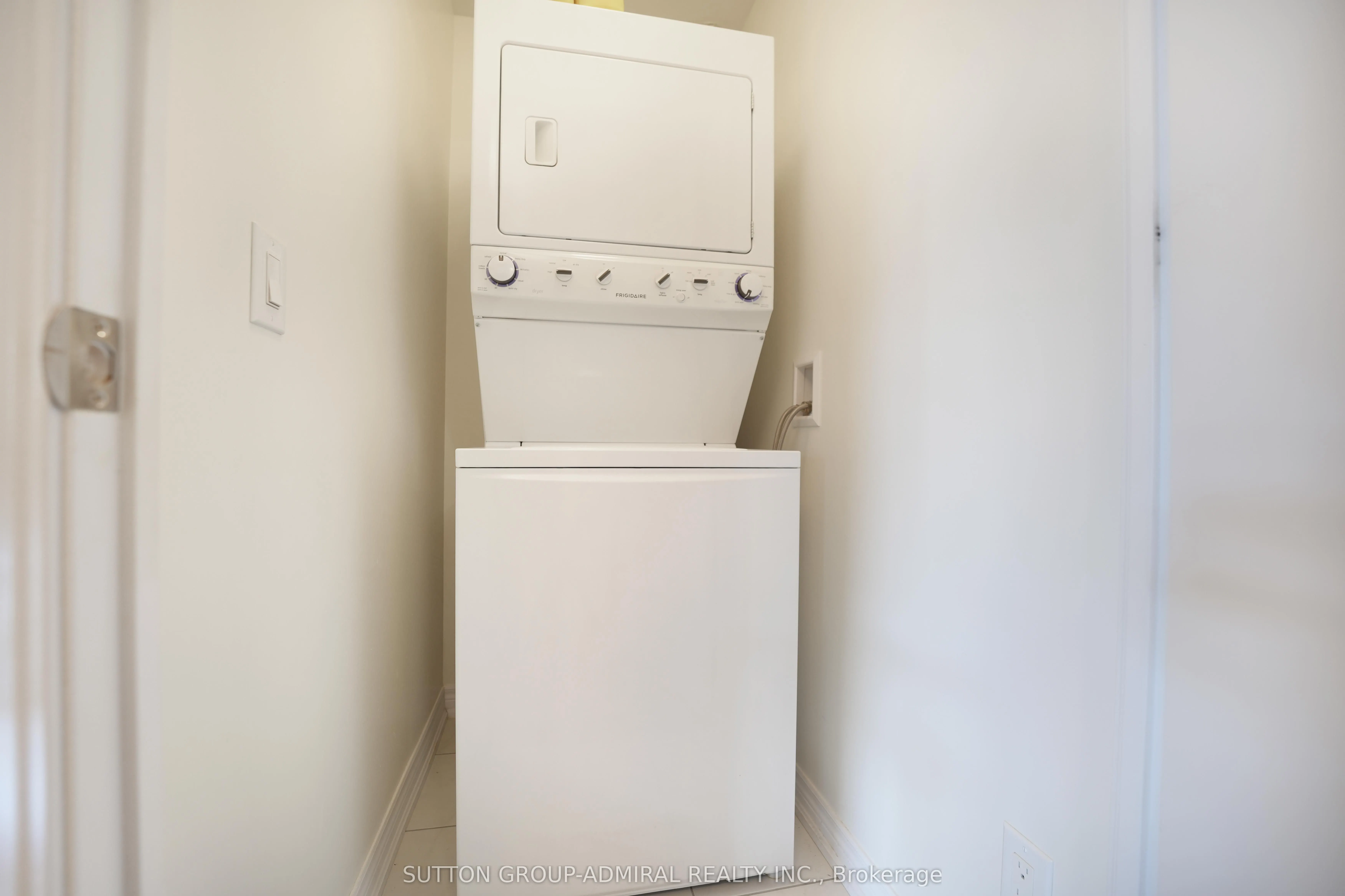 9255 Jane Street, #1016