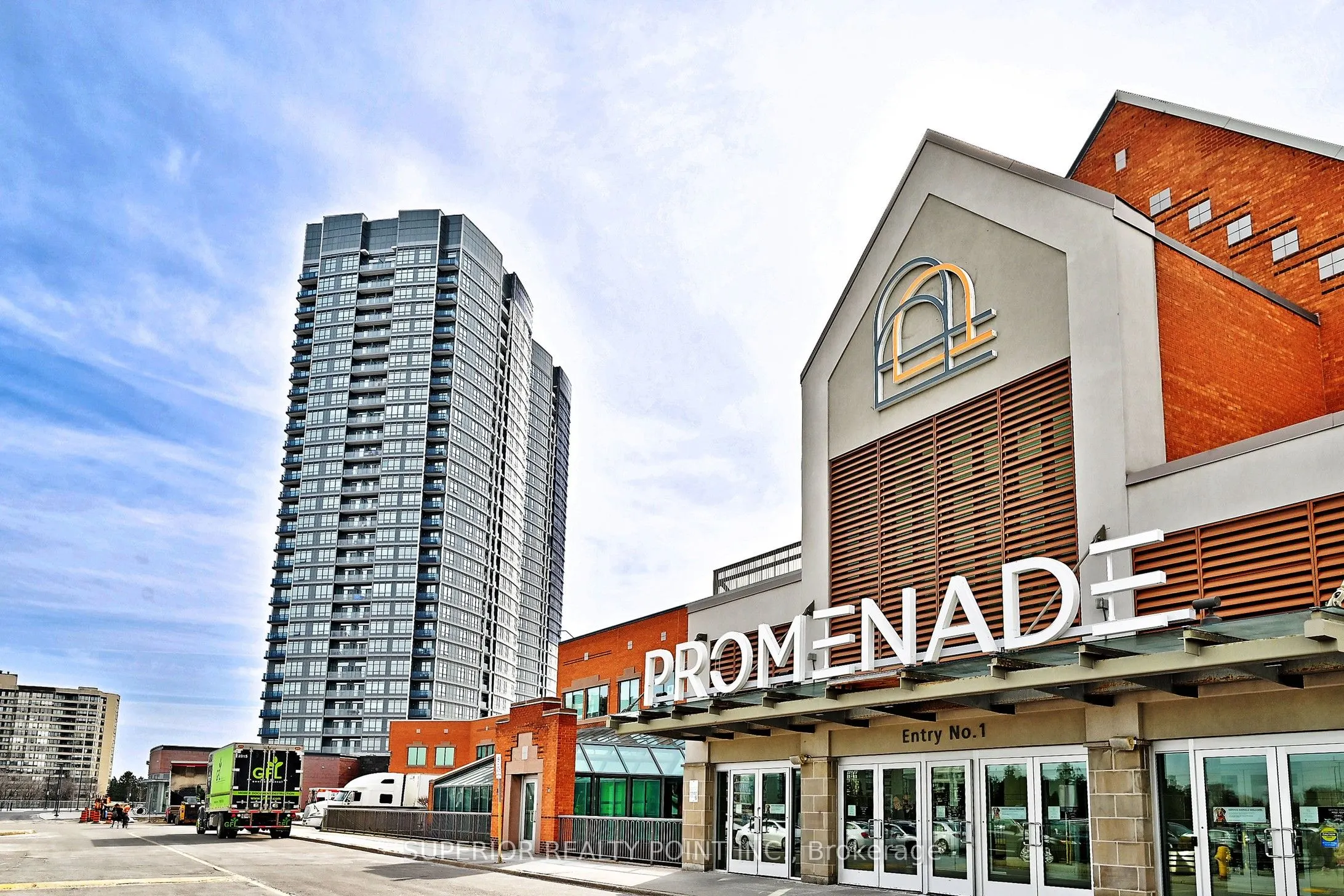50 Upper Mall Way, #PH05