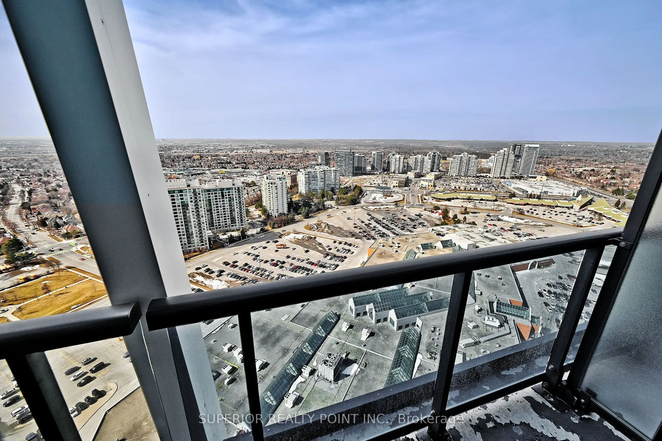 50 Upper Mall Way, #PH05