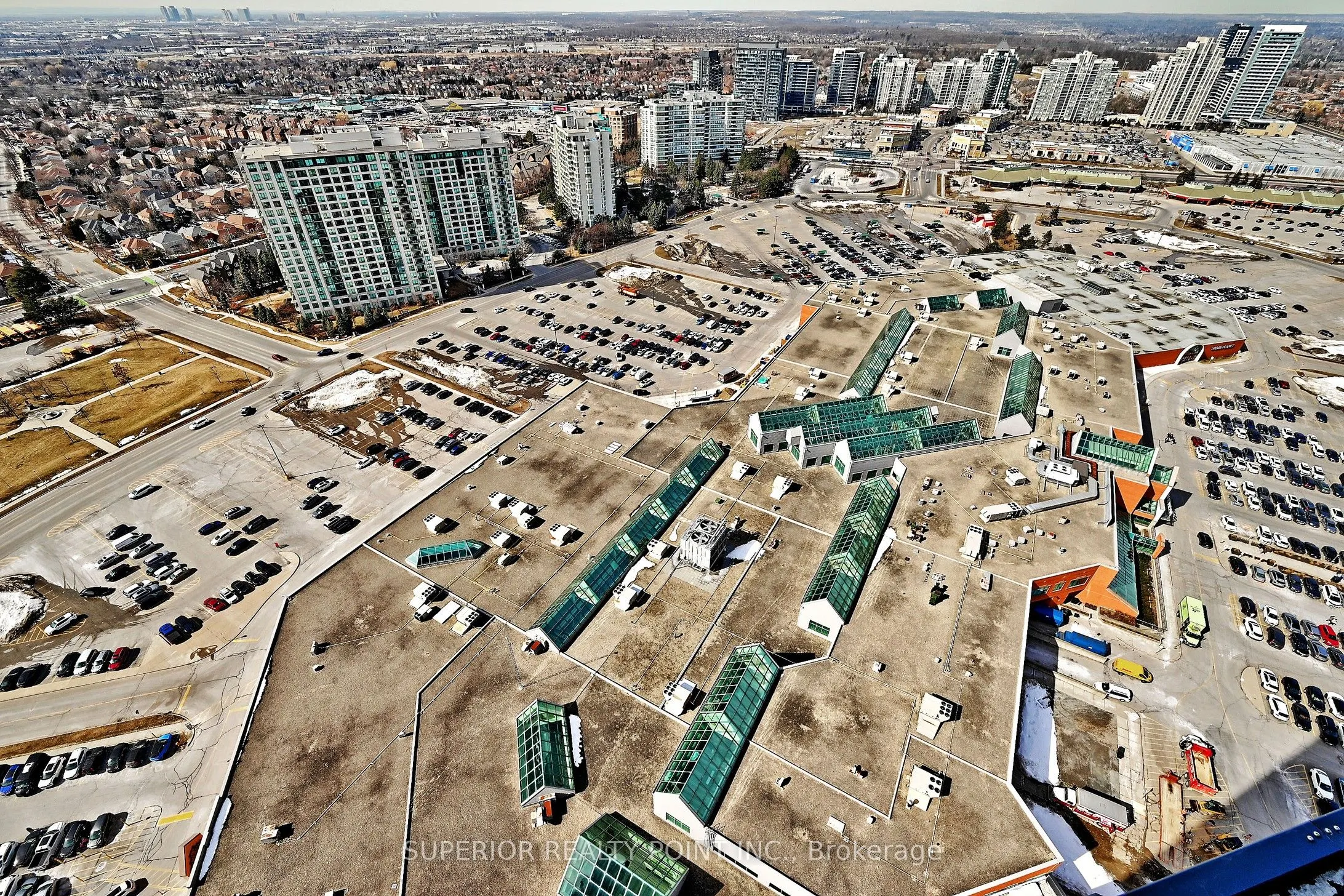 50 Upper Mall Way, #PH05