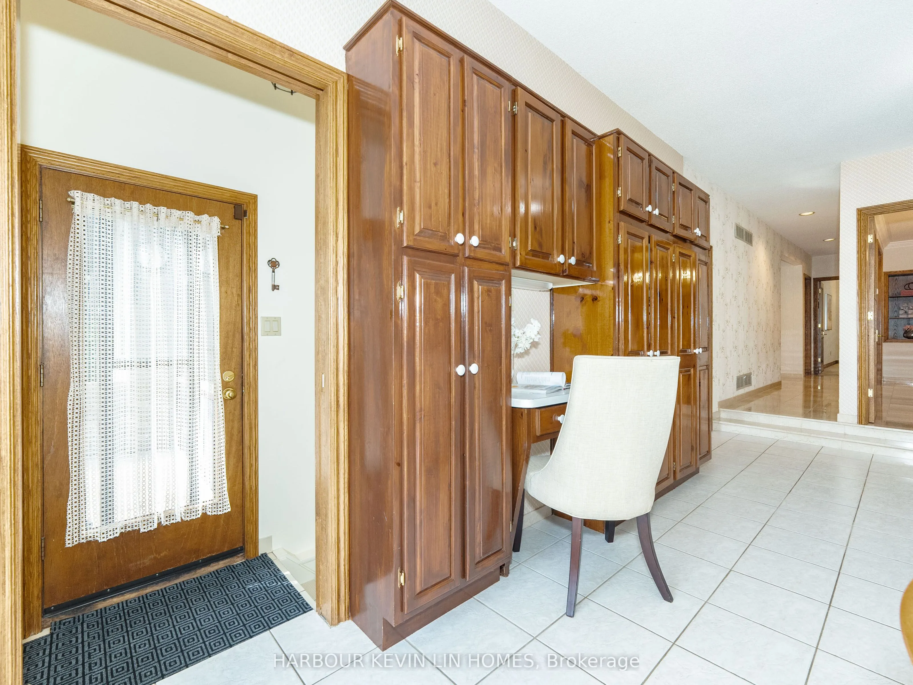 101 Leyburn Avenue