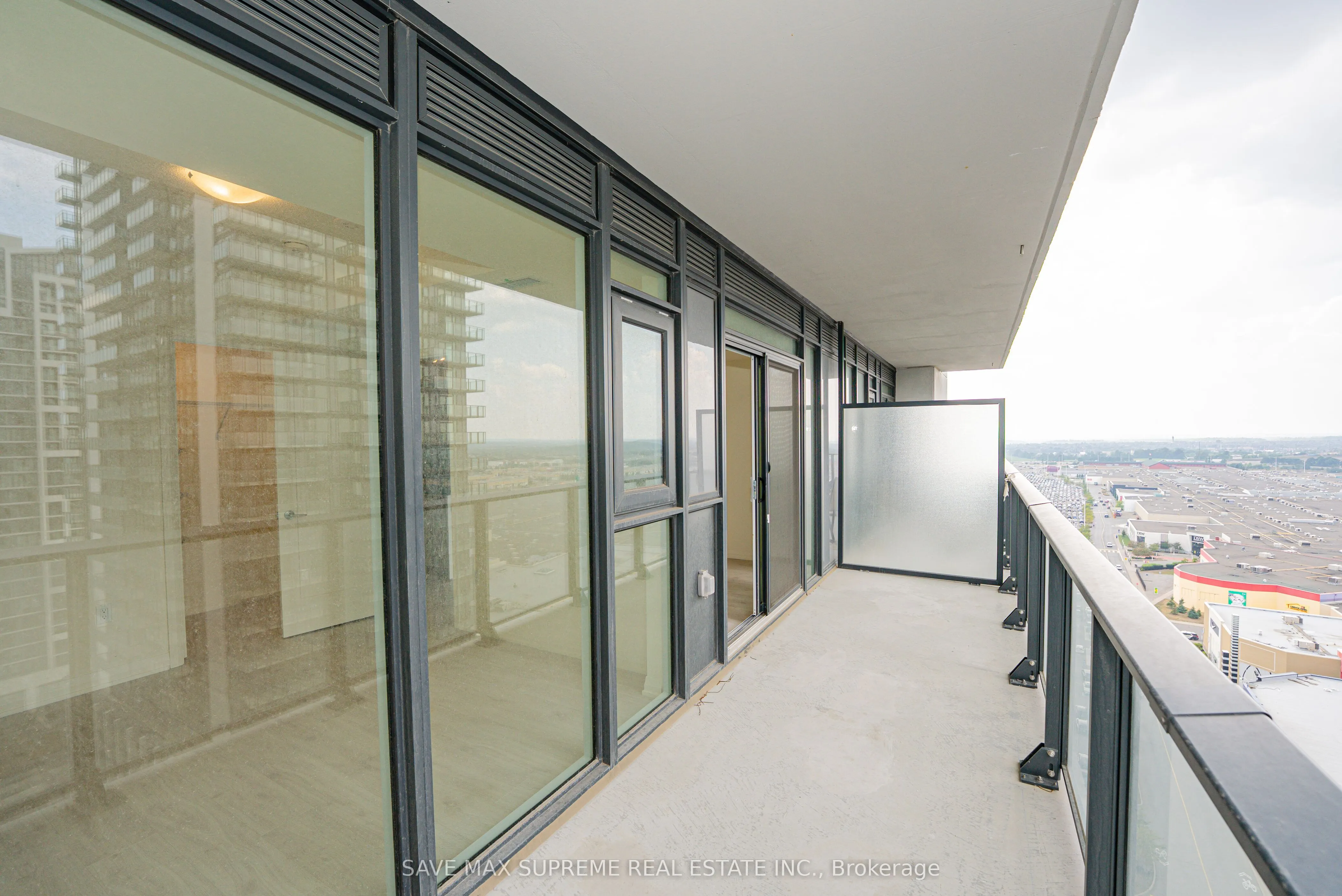 8960 Jane Street, #1716