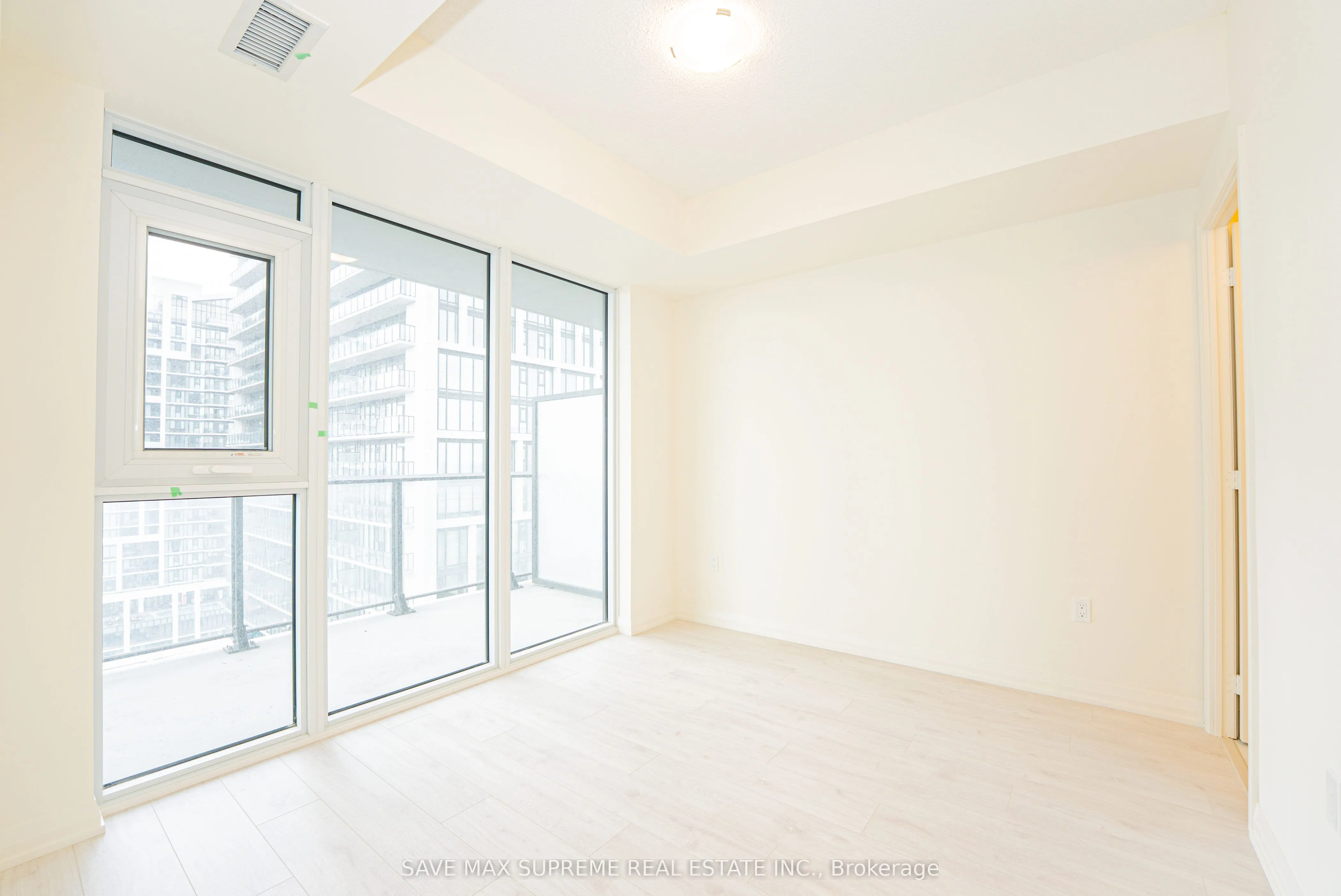 8960 Jane Street, #1716