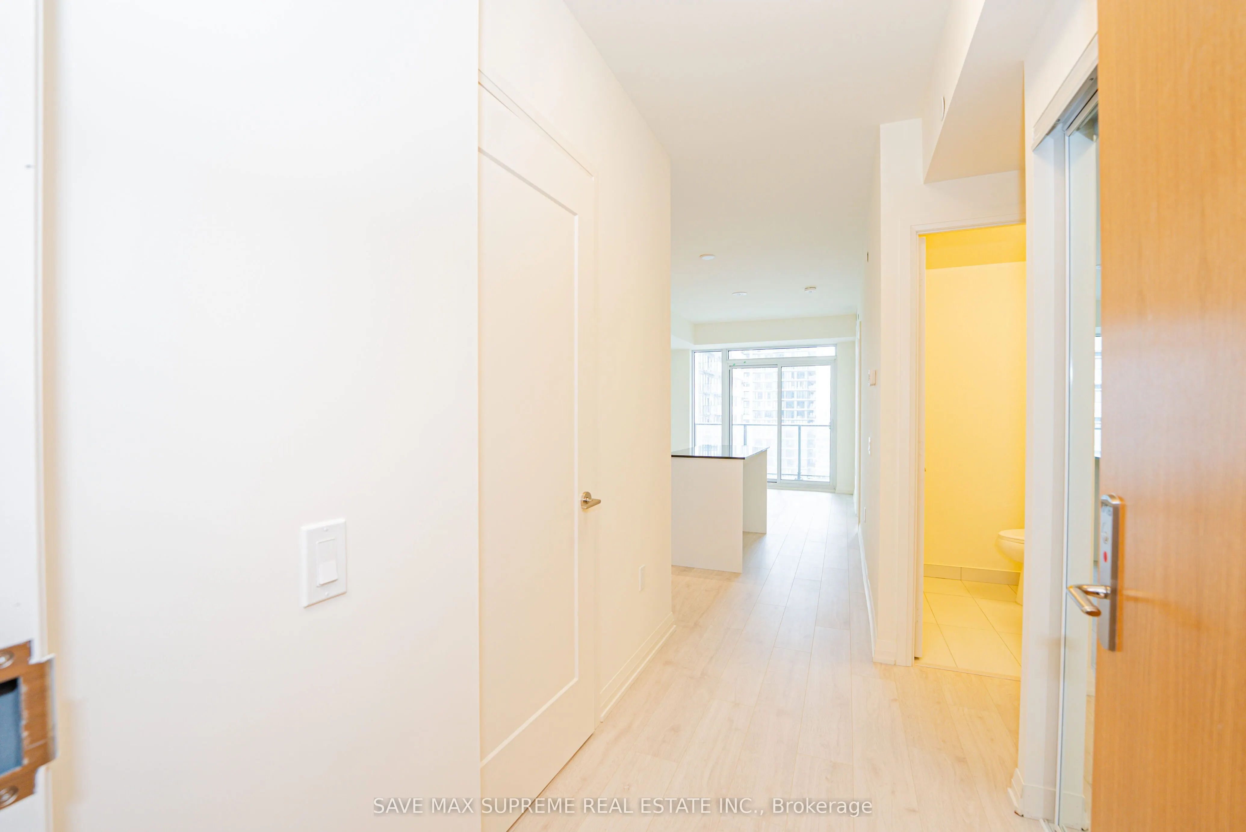 8960 Jane Street, #1716