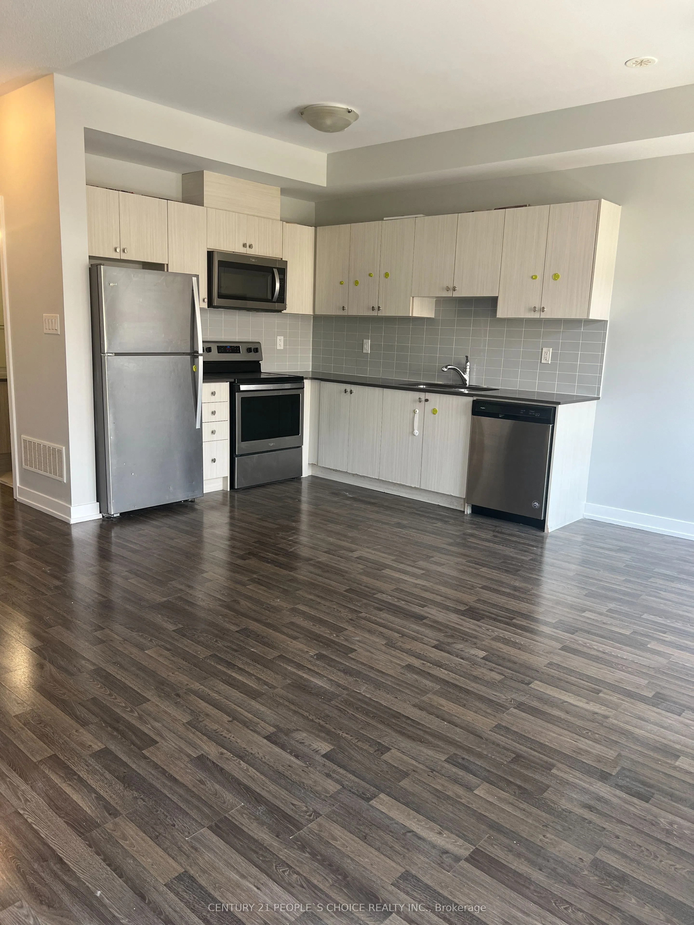 14 Beliveau Street W