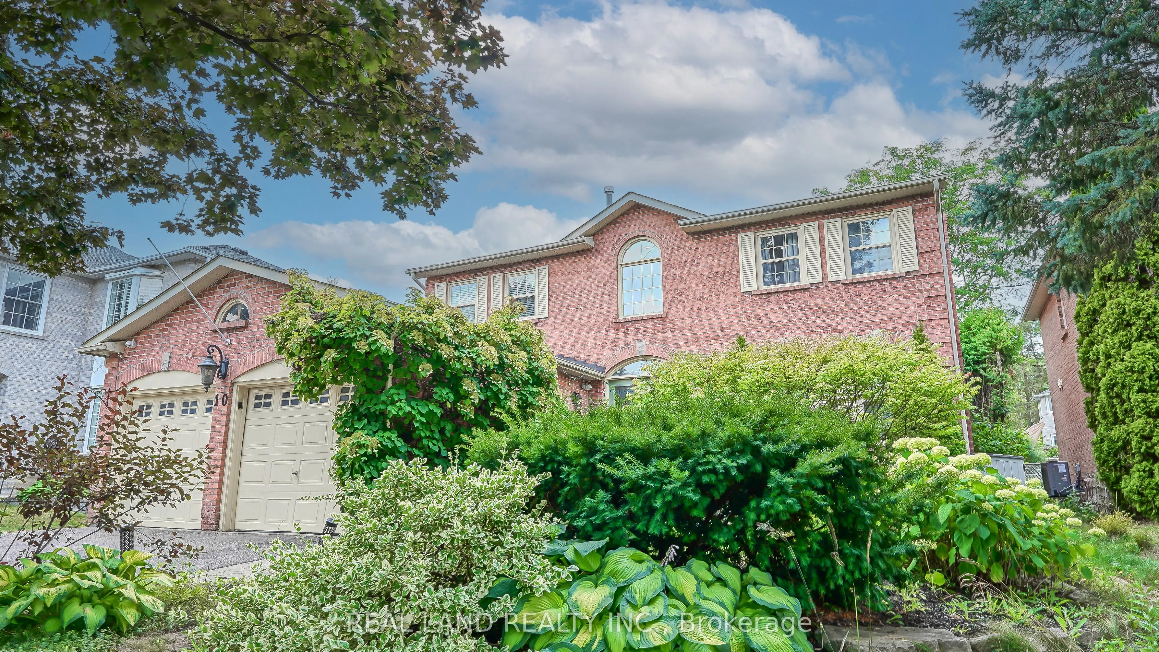 10 Timpson Drive