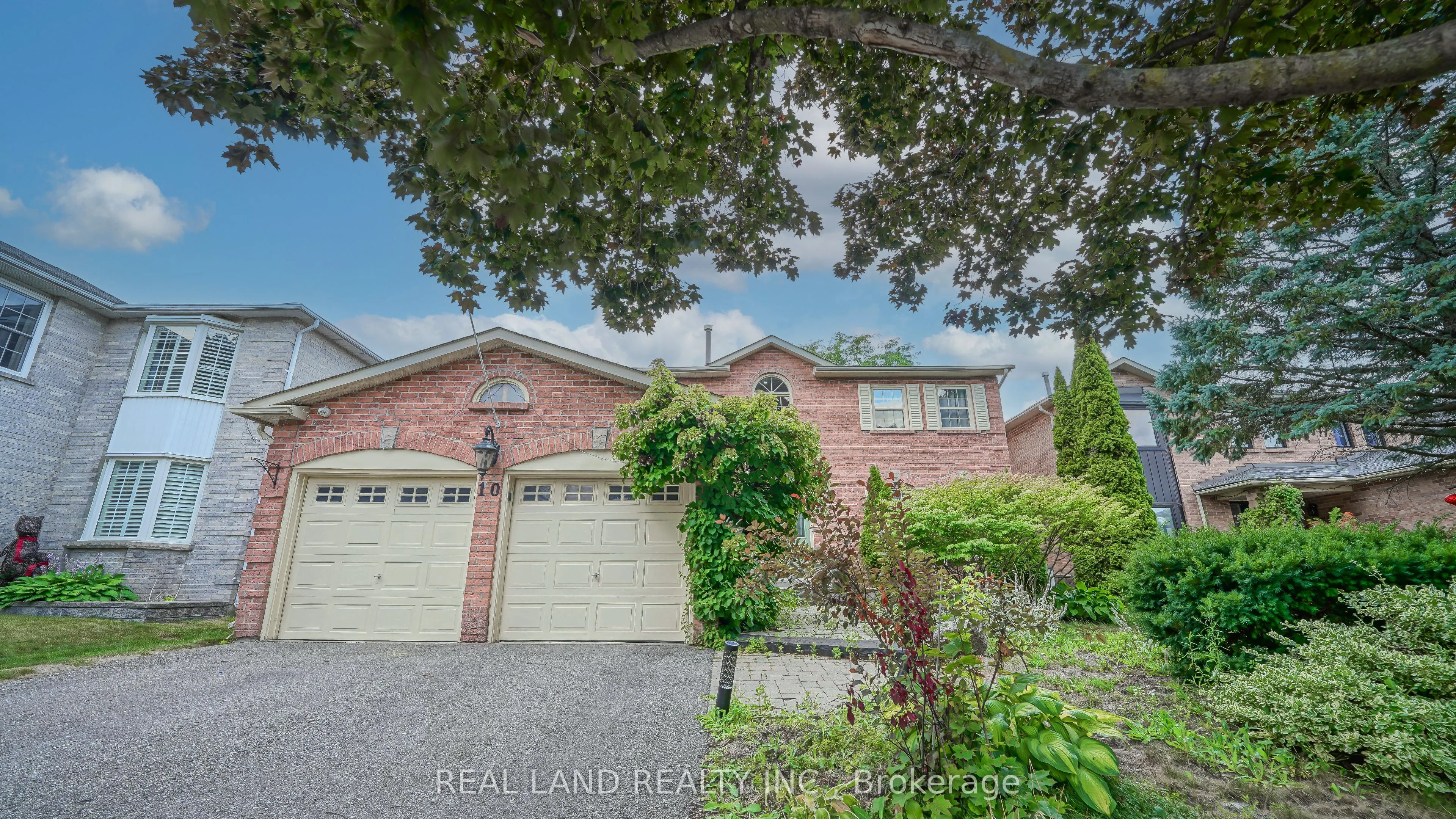 10 Timpson Drive