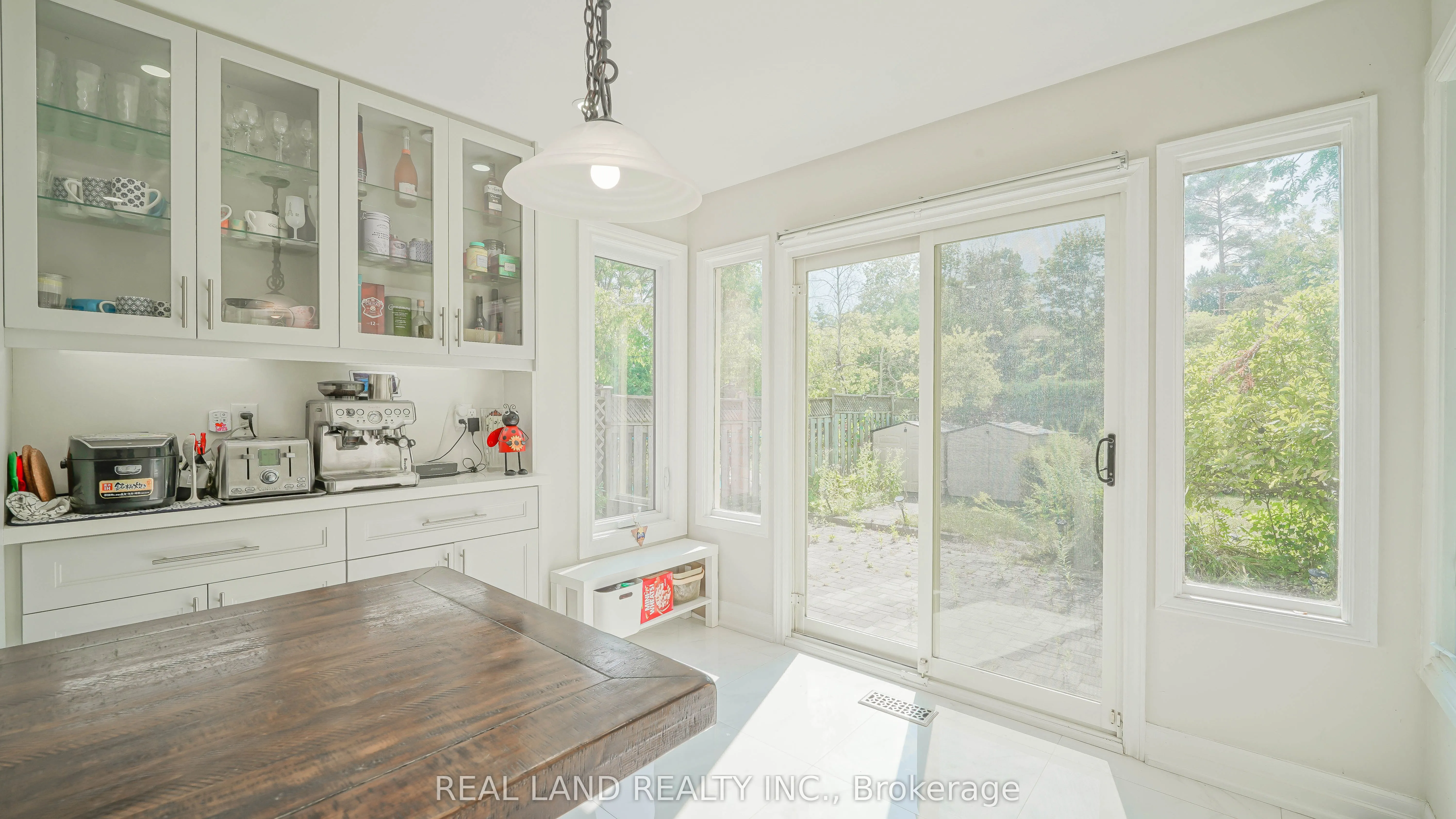 10 Timpson Drive