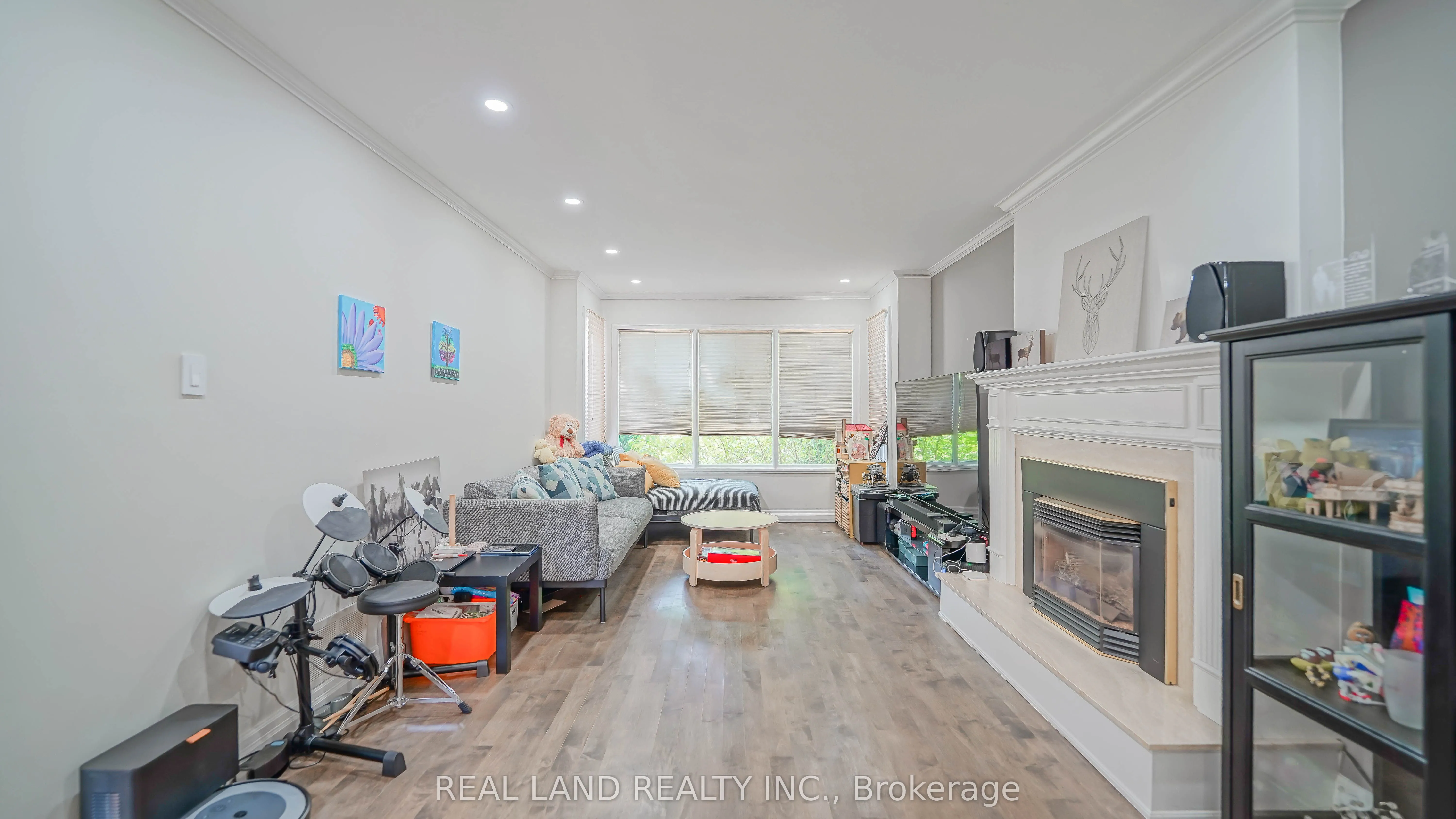 10 Timpson Drive