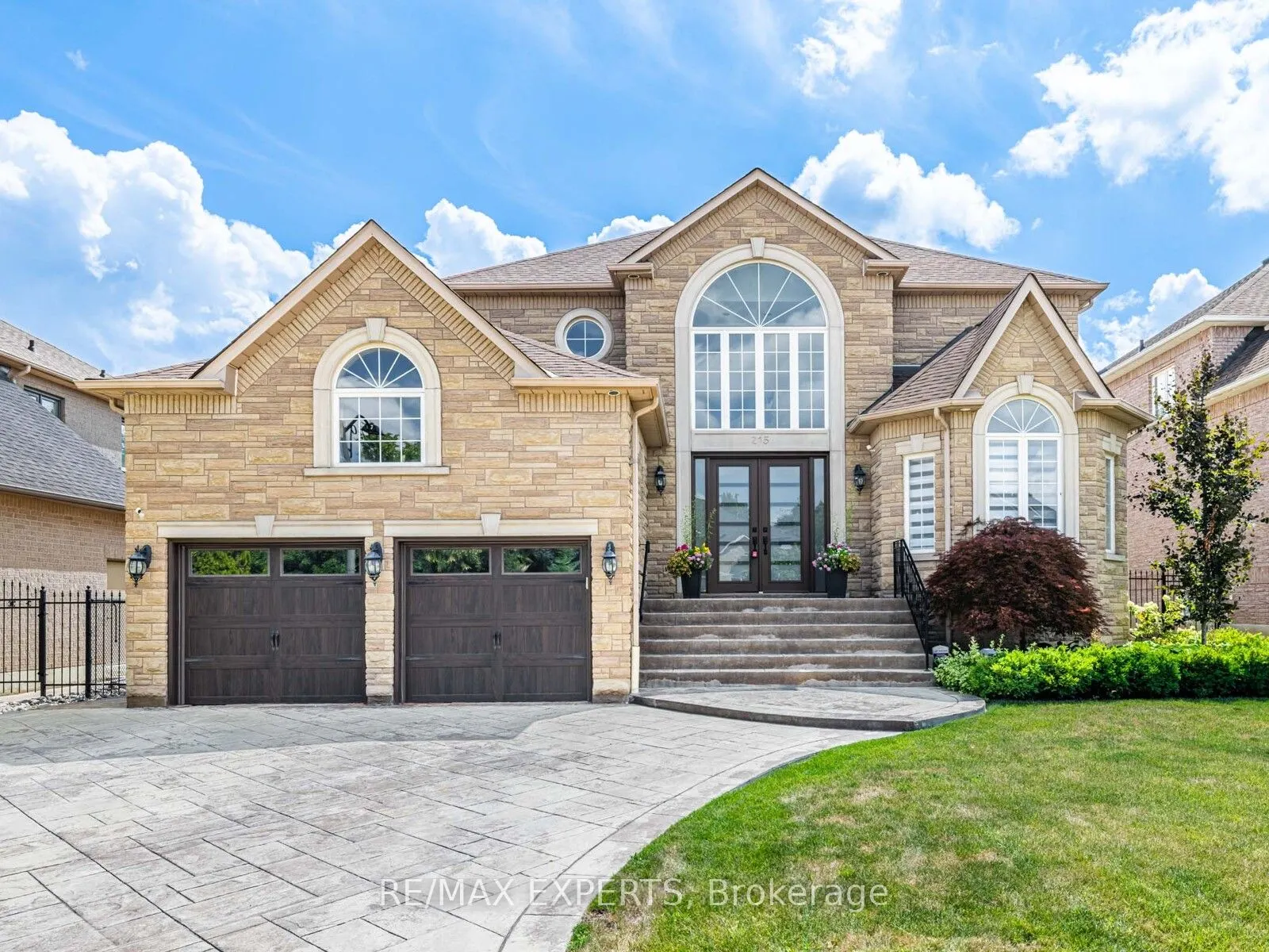 215 Thomson Creek Boulevard
